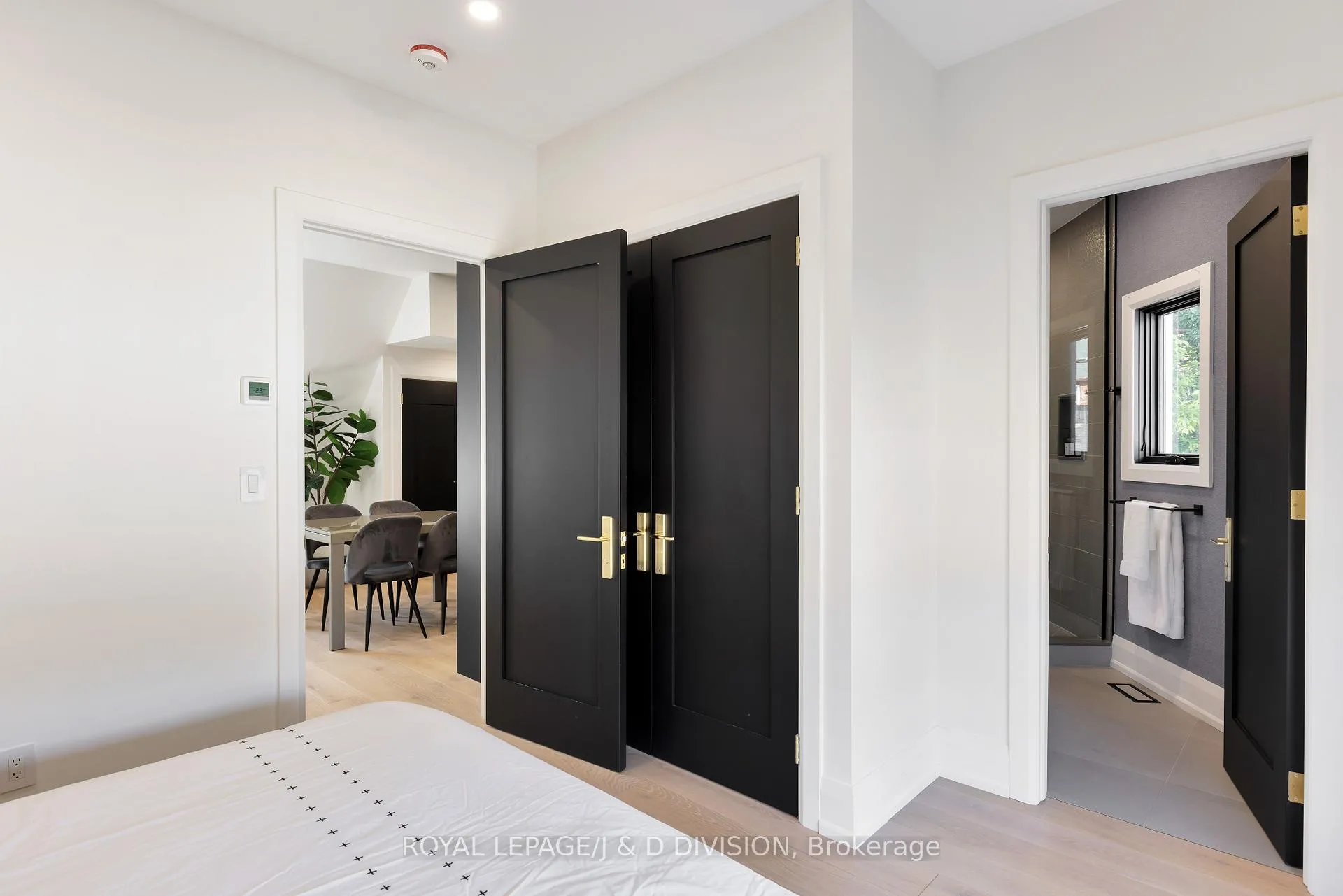 Photo 10 of Unit A, 189 Concord Avenue, Toronto, Palmerston-Little Italy — HOMEH