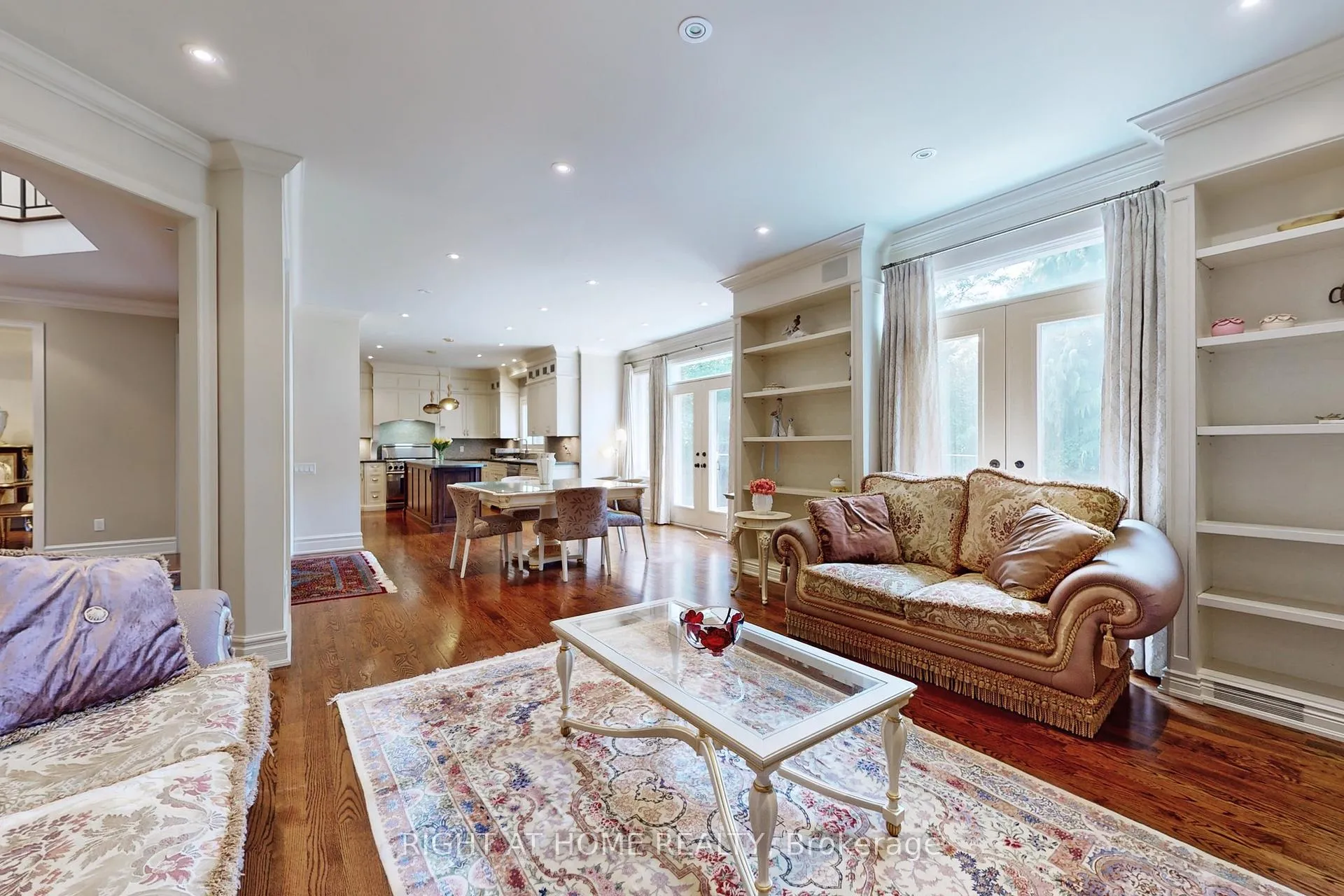 Photo 5 of 88 Langtry Place, Vaughan, Uplands — HOMEH