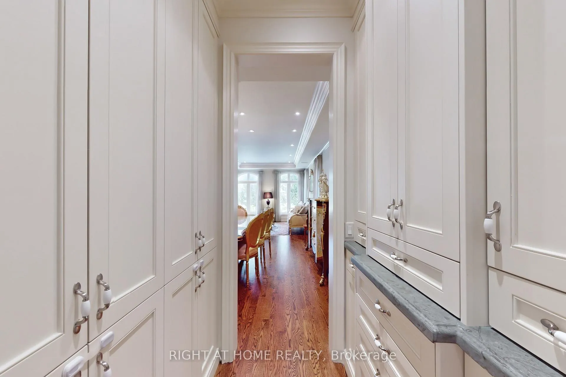 Photo 10 of 88 Langtry Place, Vaughan, Uplands — HOMEH