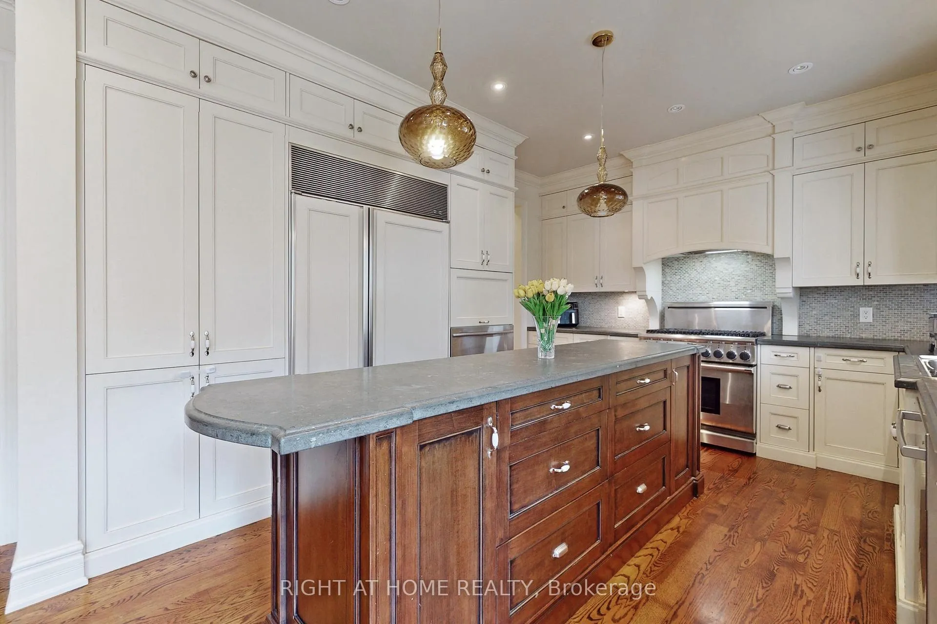 Photo 14 of 88 Langtry Place, Vaughan, Uplands — HOMEH