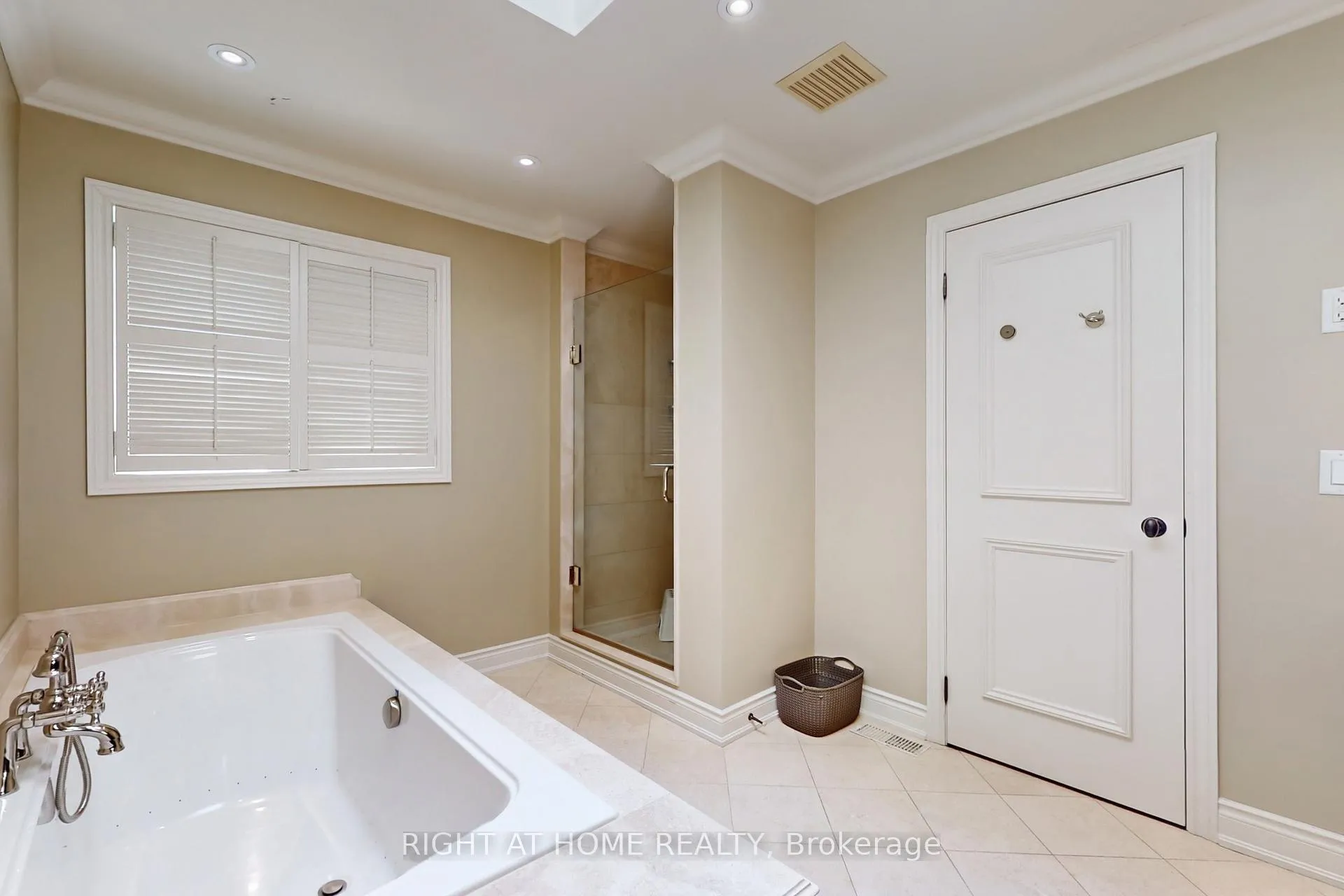 Photo 20 of 88 Langtry Place, Vaughan, Uplands — HOMEH