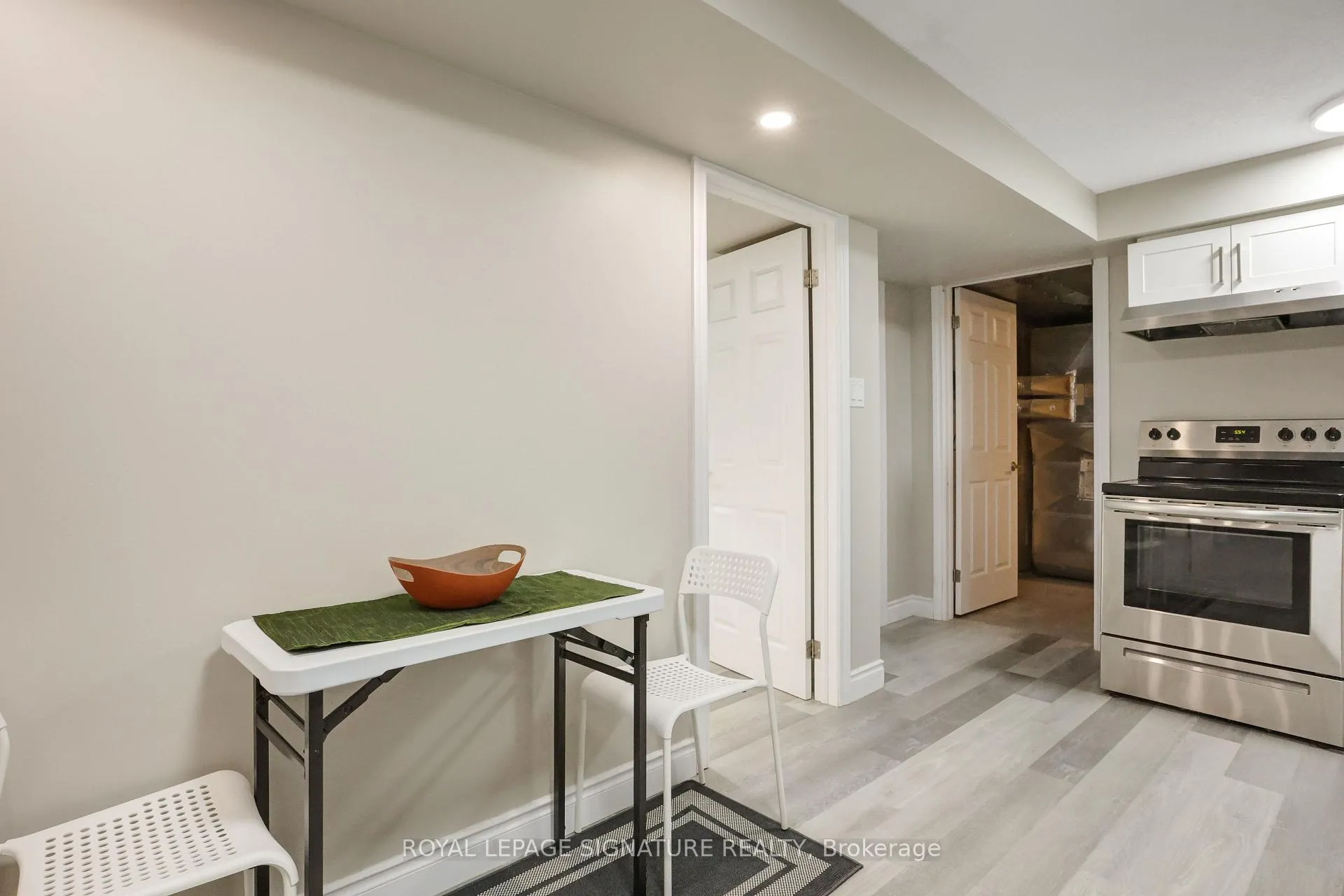 Photo 14 of Unit Lower, 1506 Queen's Boulevard, Kitchener — HOMEH