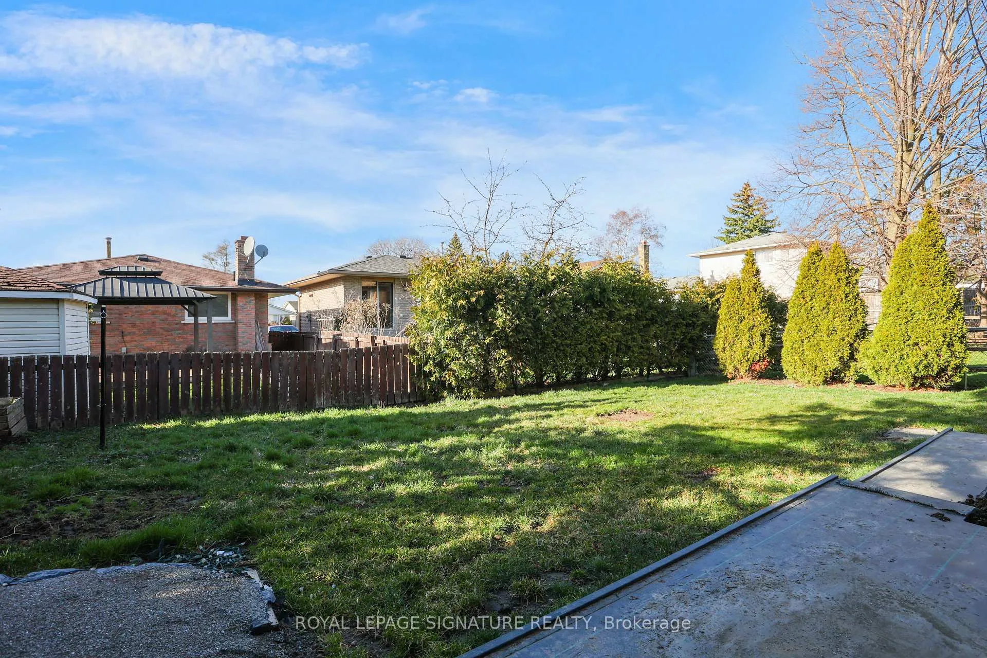 Photo 26 of Unit Lower, 1506 Queen's Boulevard, Kitchener — HOMEH