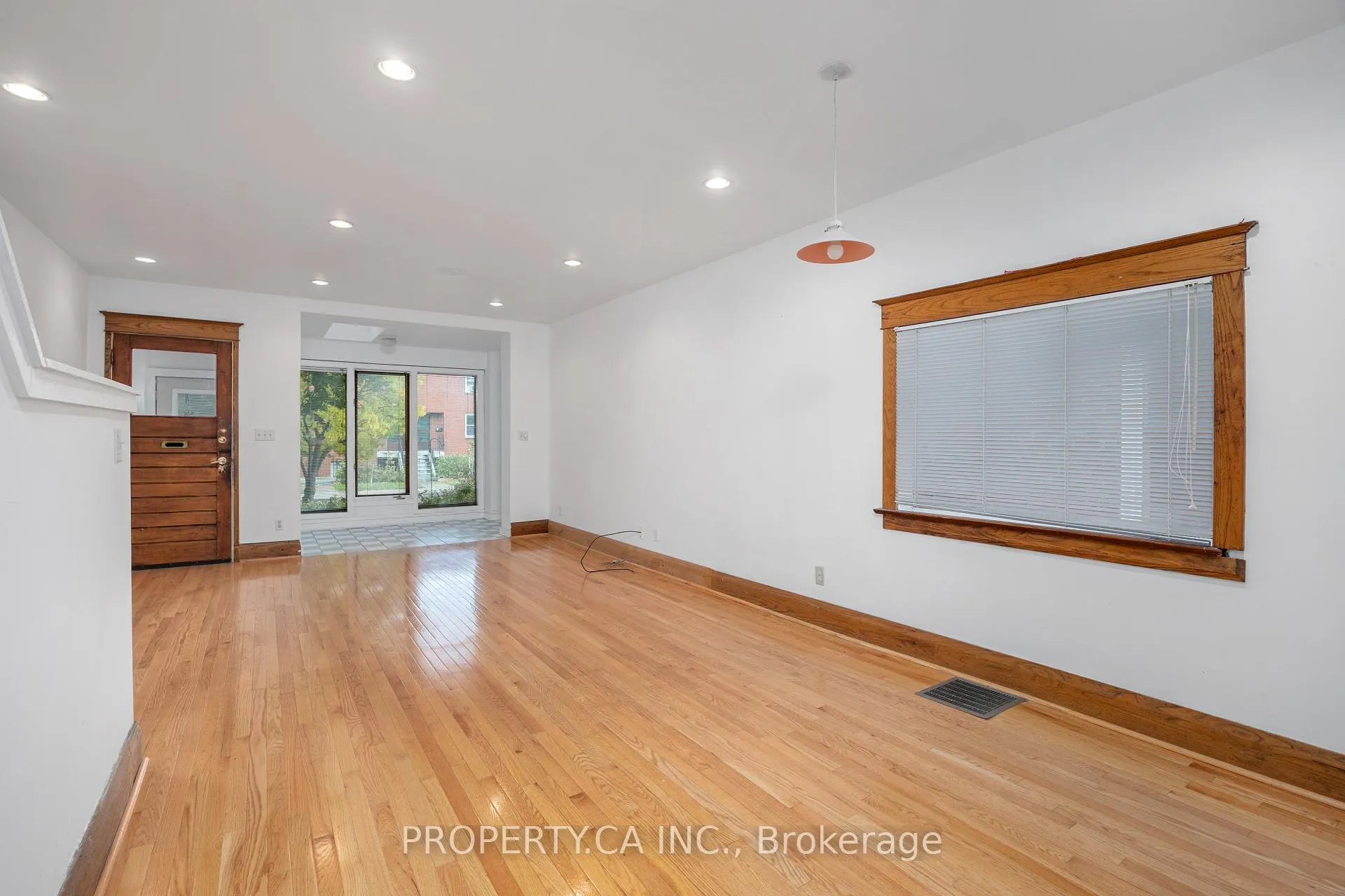 Photo 3 of 128 Stephenson Avenue, Toronto, East End-Danforth — HOMEH