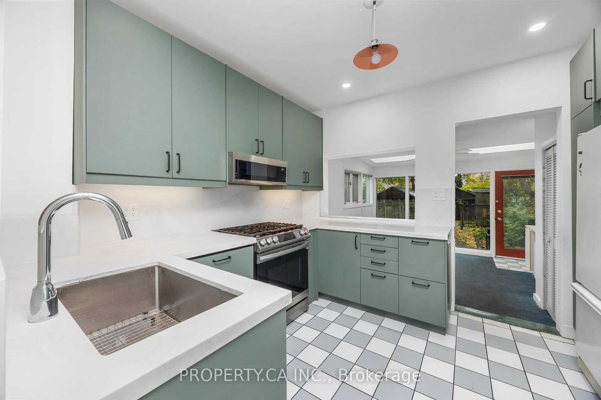Photo 7 of 128 Stephenson Avenue, Toronto, East End-Danforth — HOMEH