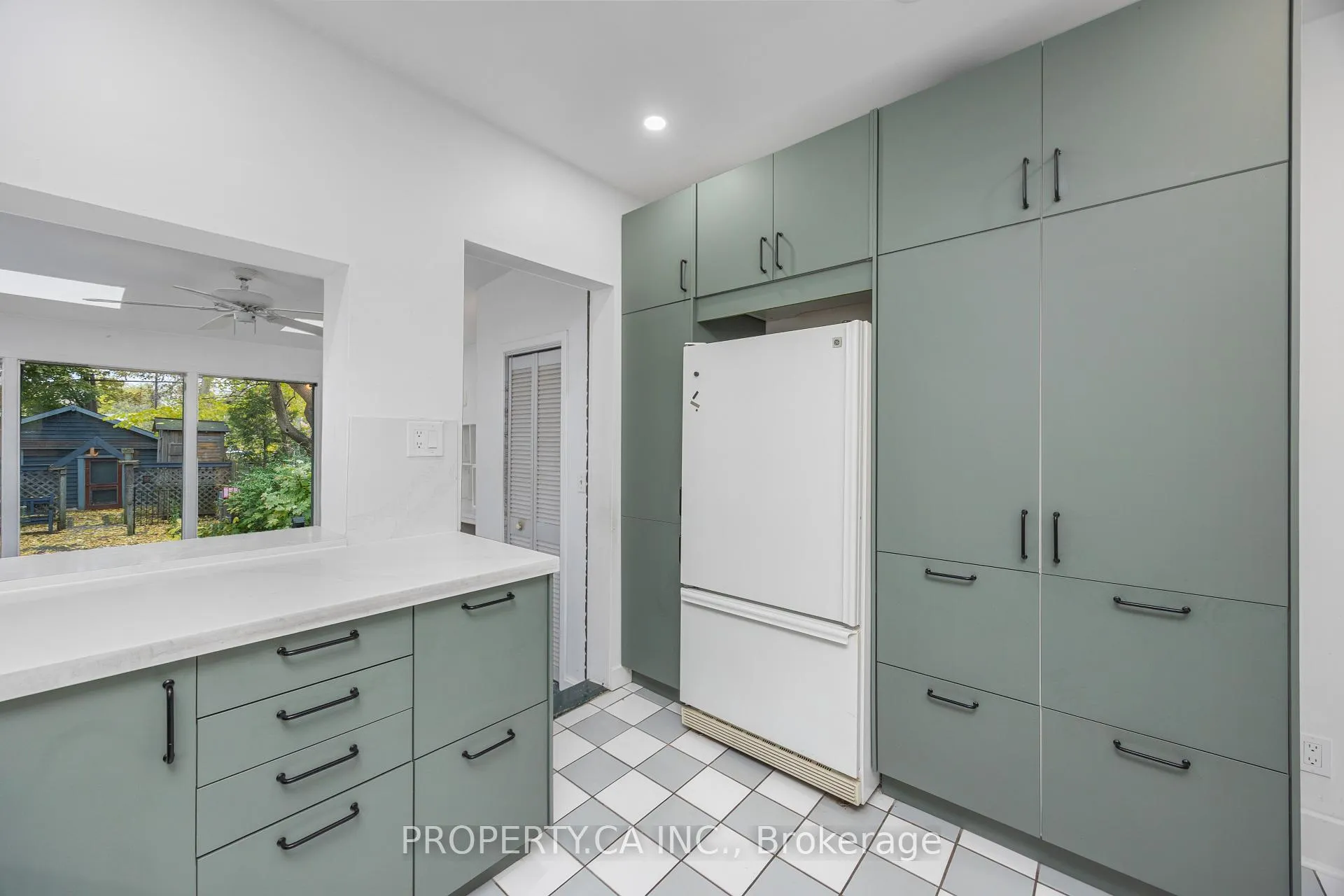 Photo 9 of 128 Stephenson Avenue, Toronto, East End-Danforth — HOMEH