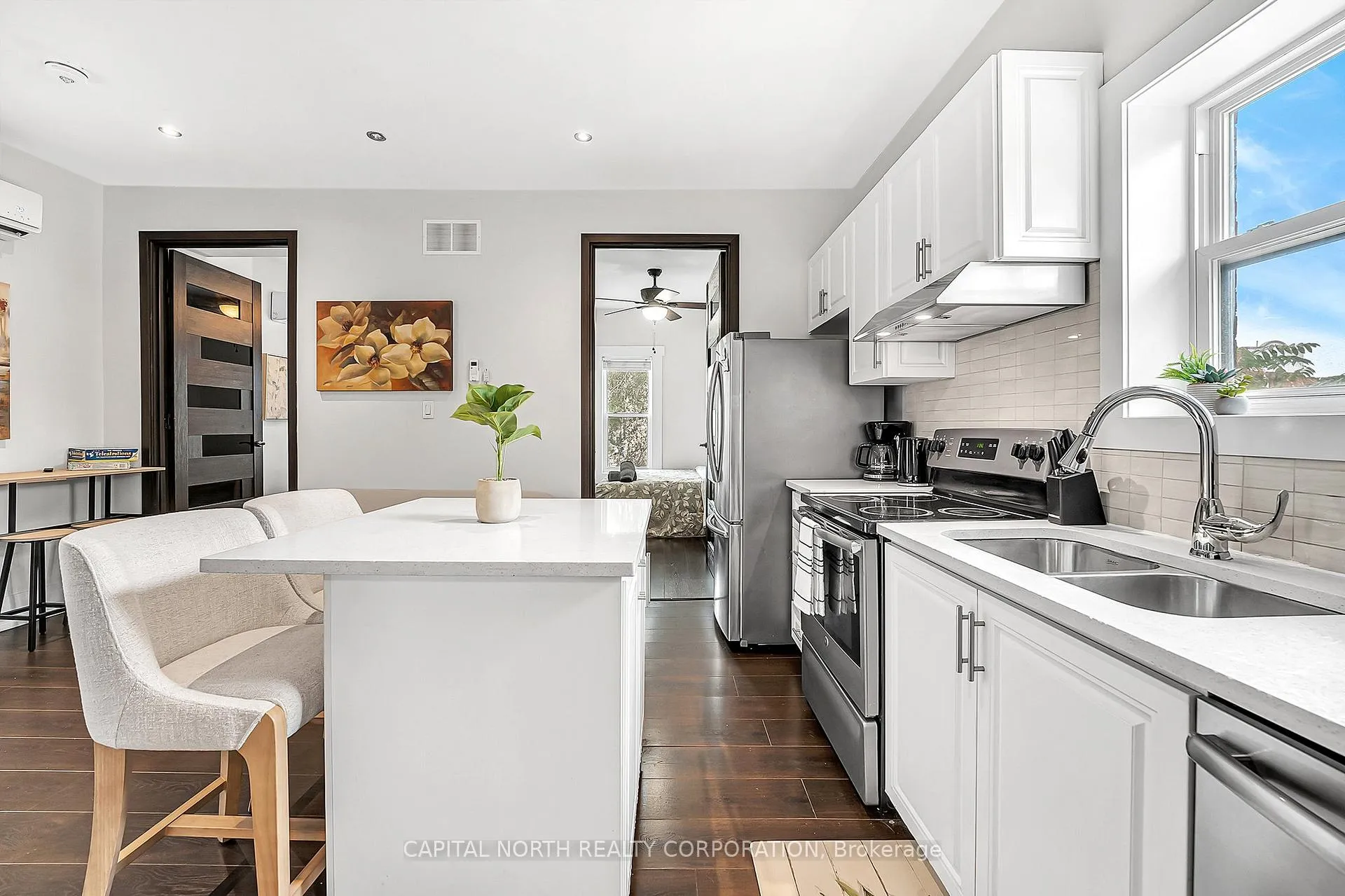 Photo 13 of Unit 2, 556 King Street E, Hamilton, Landsdale — HOMEH