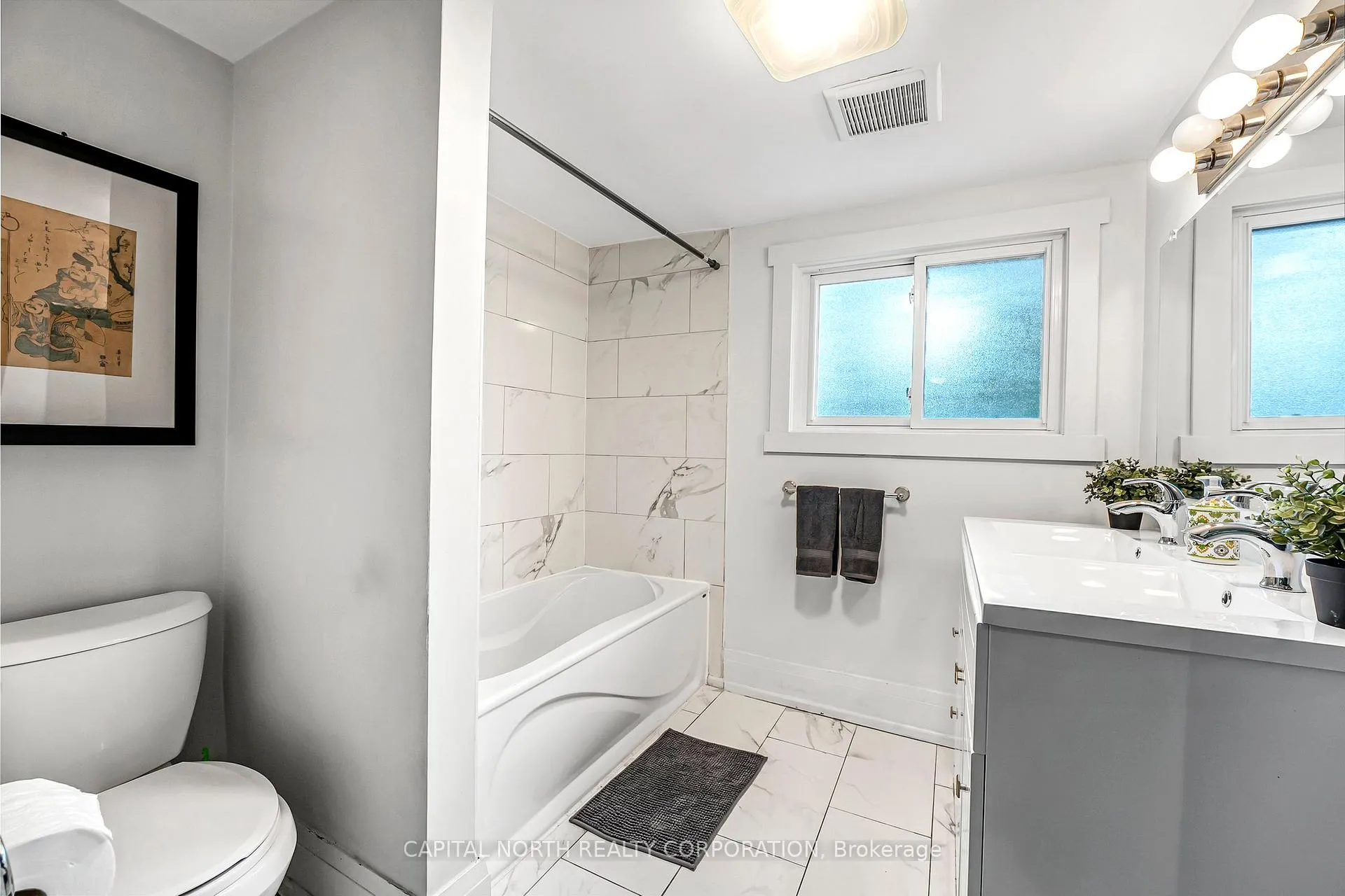 Photo 17 of Unit 2, 556 King Street E, Hamilton, Landsdale — HOMEH