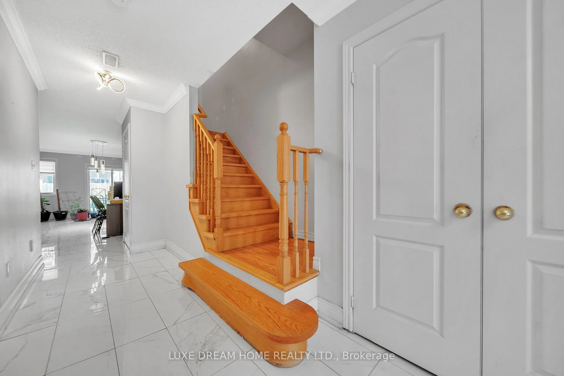 Photo 4 of 1506 Dusty Drive, Pickering, Duffin Heights — HOMEH