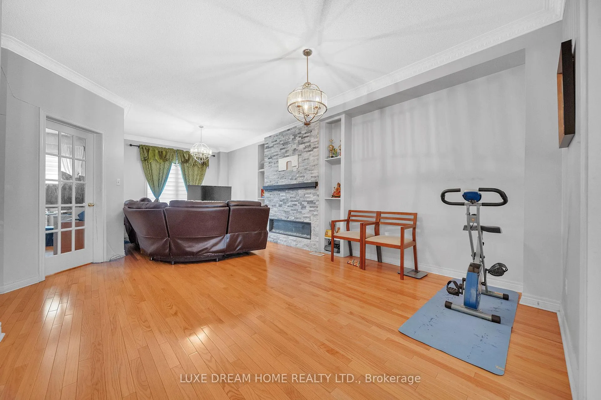 Photo 13 of 1506 Dusty Drive, Pickering, Duffin Heights — HOMEH