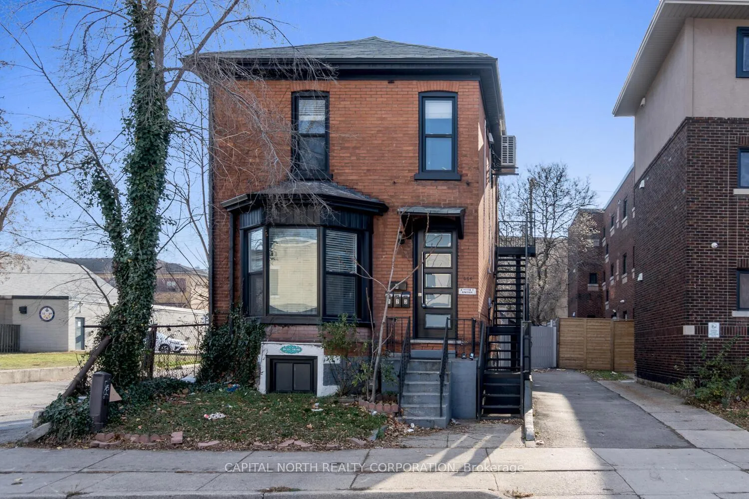 Photo 2 of Unit 1, 556 King Street E, Hamilton, Landsdale — HOMEH