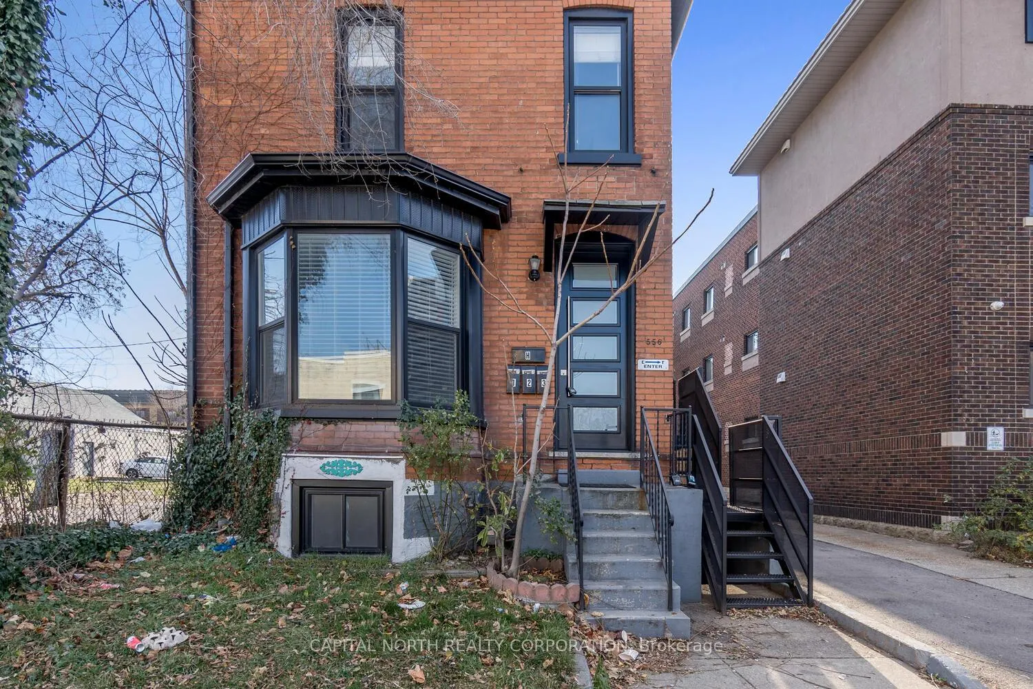 Photo 3 of Unit 1, 556 King Street E, Hamilton, Landsdale — HOMEH