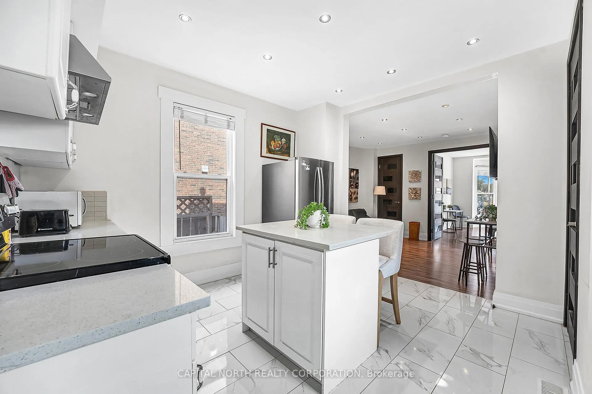 Photo 6 of Unit 1, 556 King Street E, Hamilton, Landsdale — HOMEH