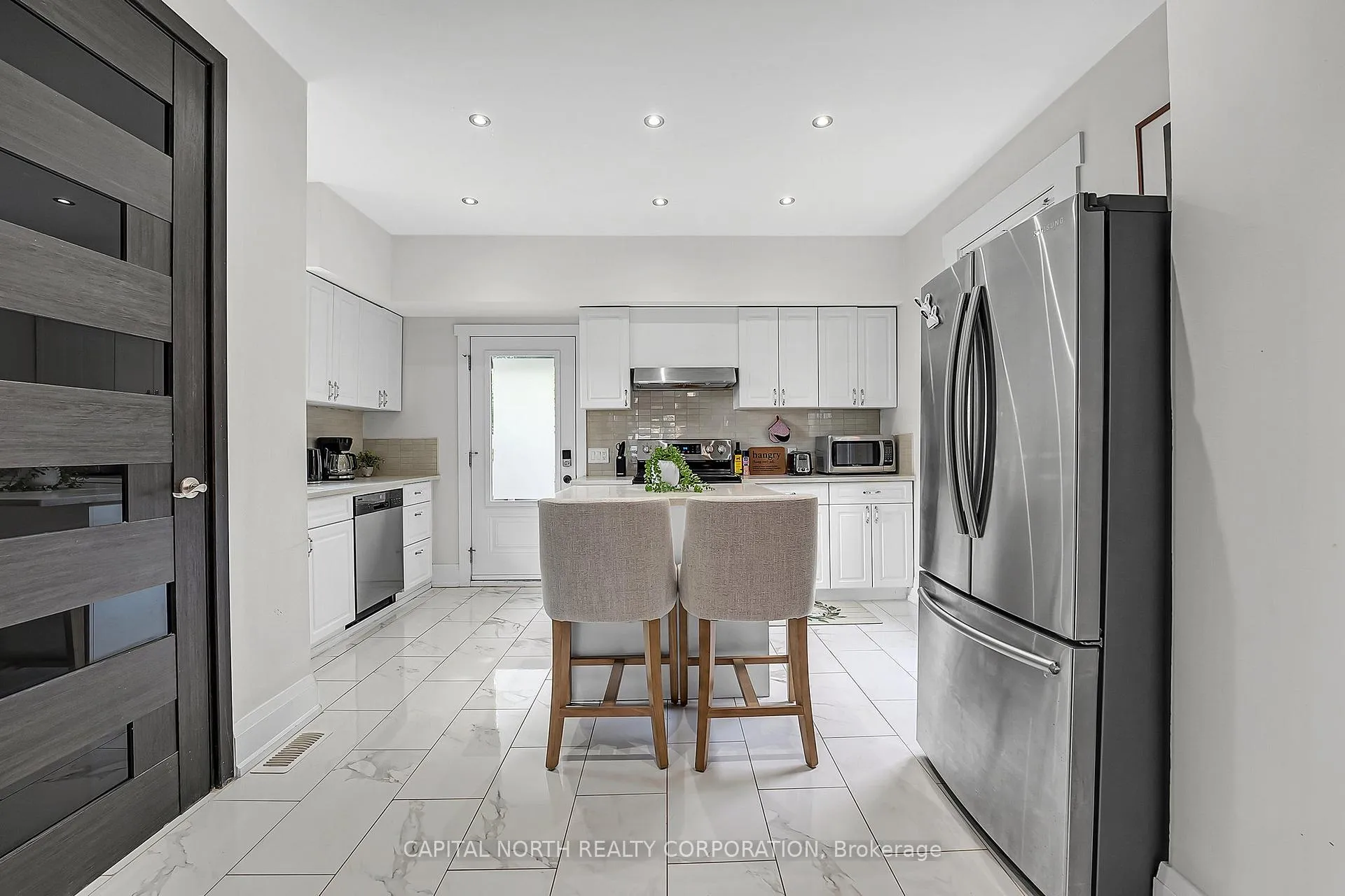 Photo 9 of Unit 1, 556 King Street E, Hamilton, Landsdale — HOMEH