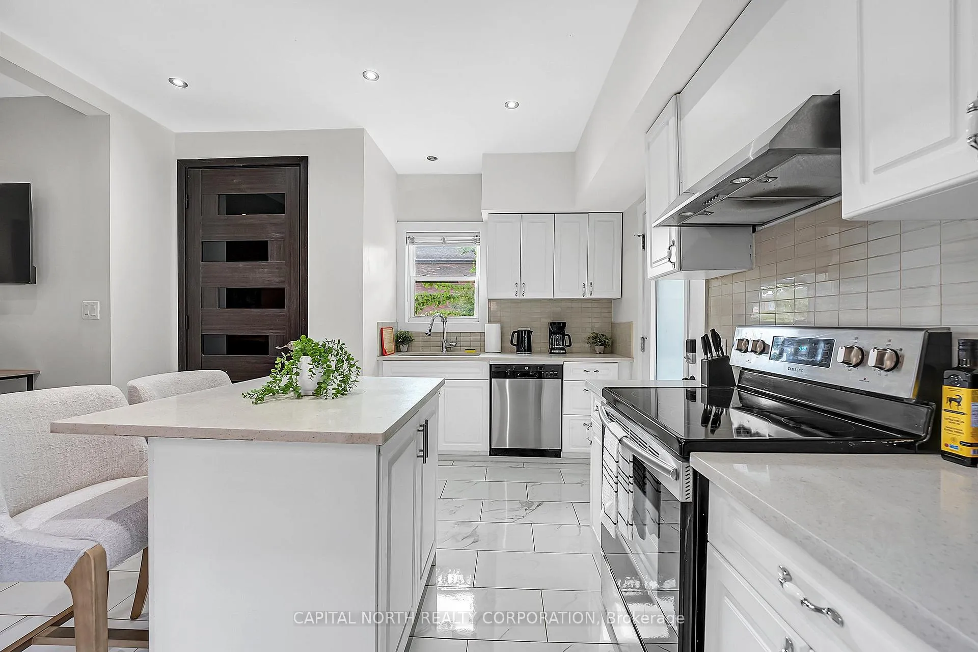 Photo 11 of Unit 1, 556 King Street E, Hamilton, Landsdale — HOMEH