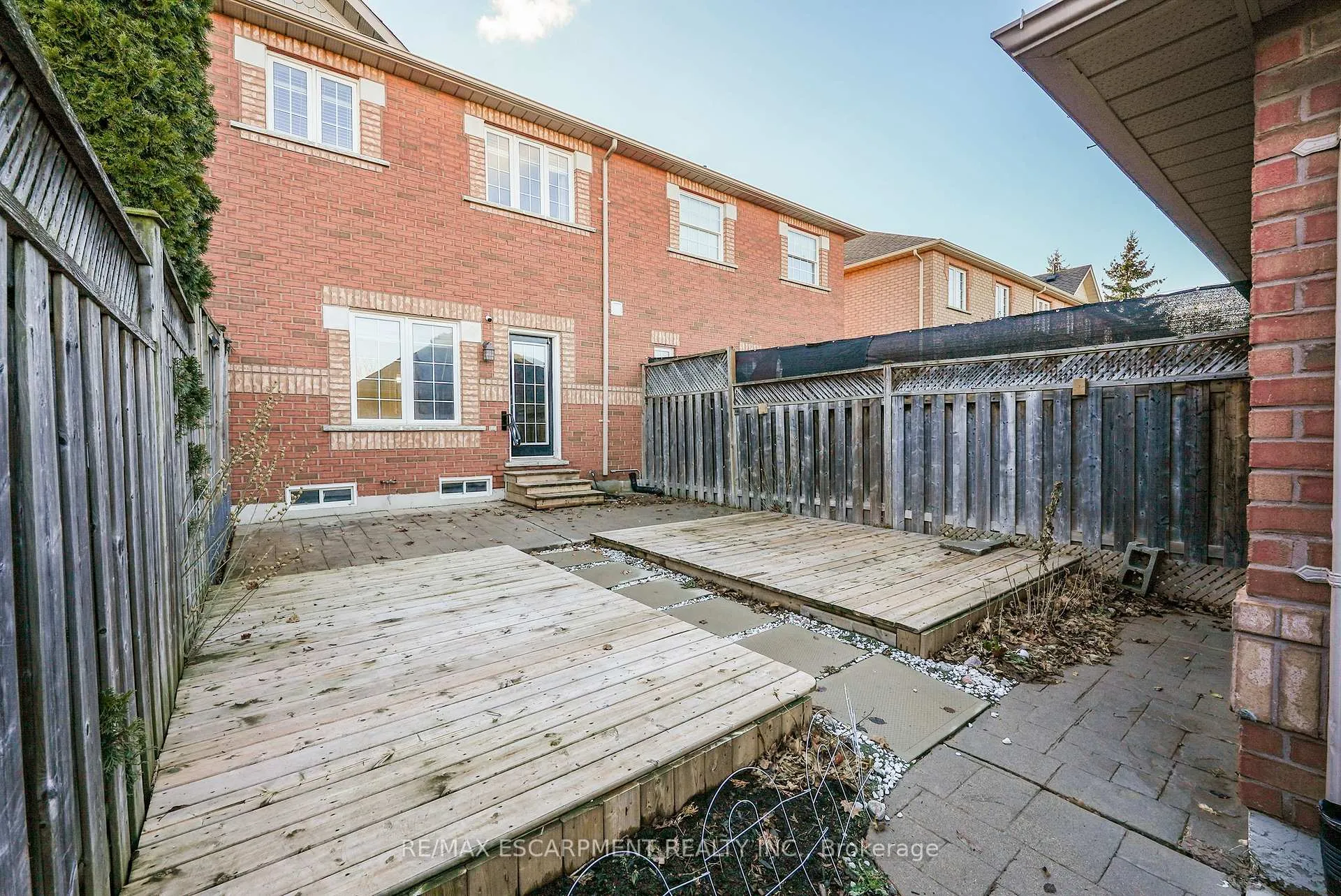 Photo 32 of 461 Highway No. 8, Hamilton, Stoney Creek — HOMEH