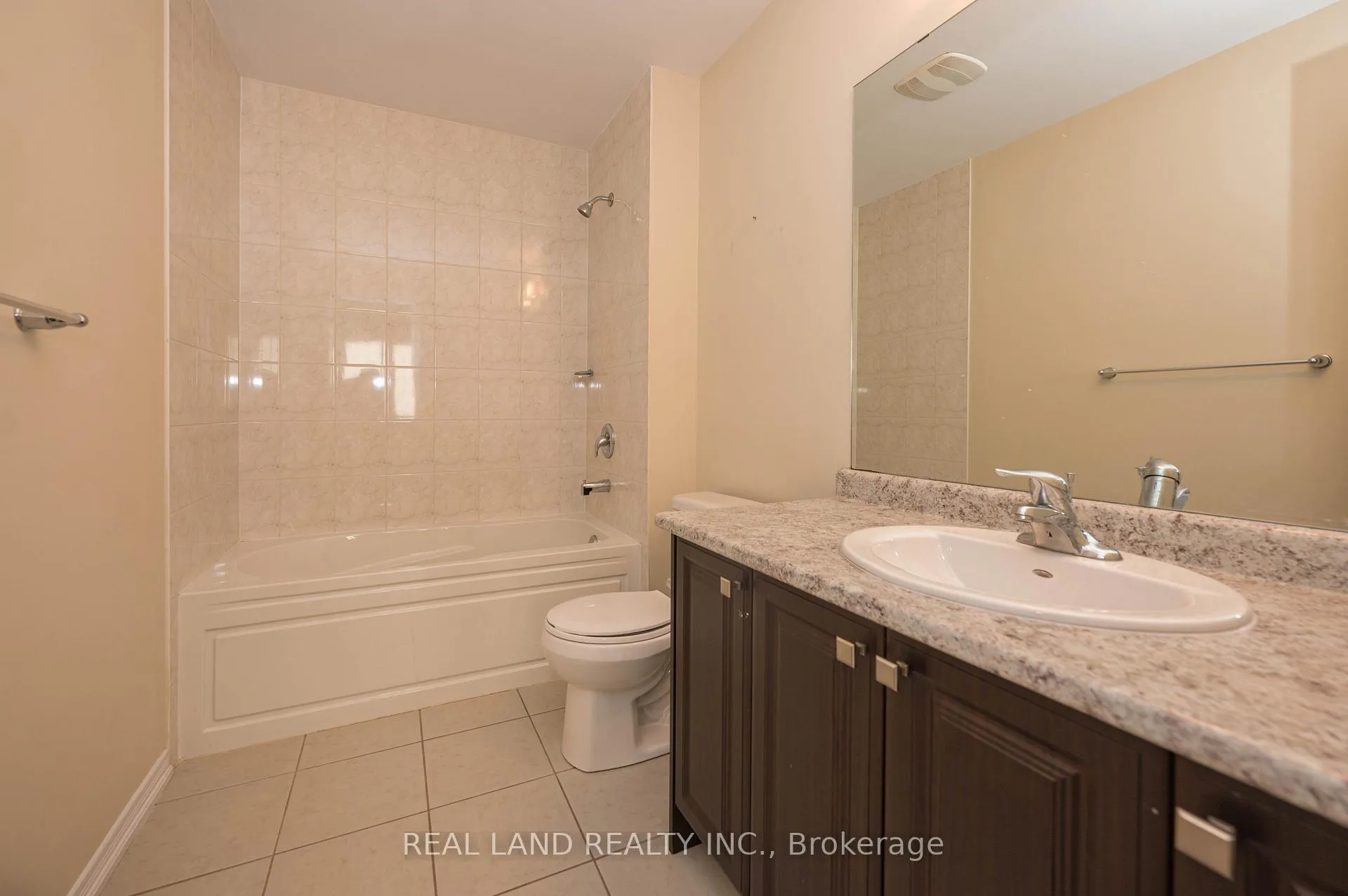 Photo 37 of 7782 Hackberry Trail, Niagara Falls, Brown — HOMEH