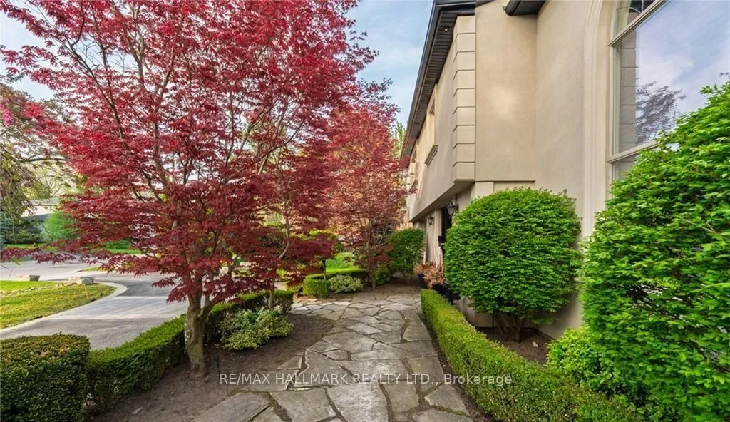 Photo 5 of 126 Babcombe Drive, Markham, Bayview Glen — HOMEH
