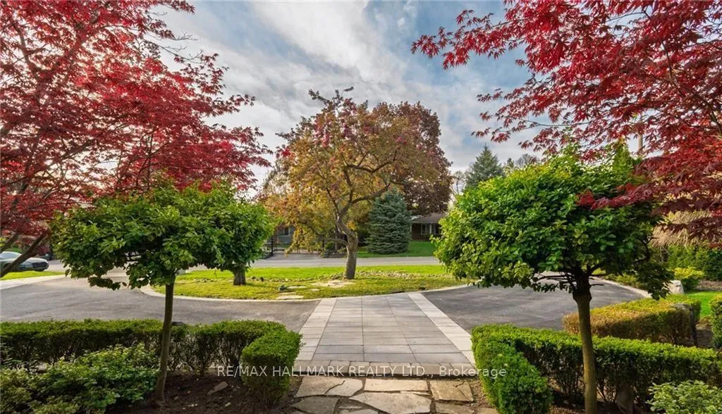 Photo 6 of 126 Babcombe Drive, Markham, Bayview Glen — HOMEH
