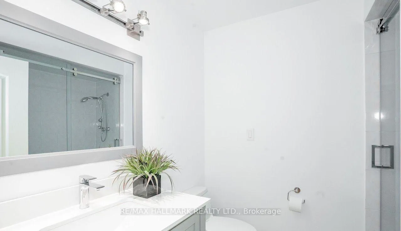 Photo 22 of 126 Babcombe Drive, Markham, Bayview Glen — HOMEH