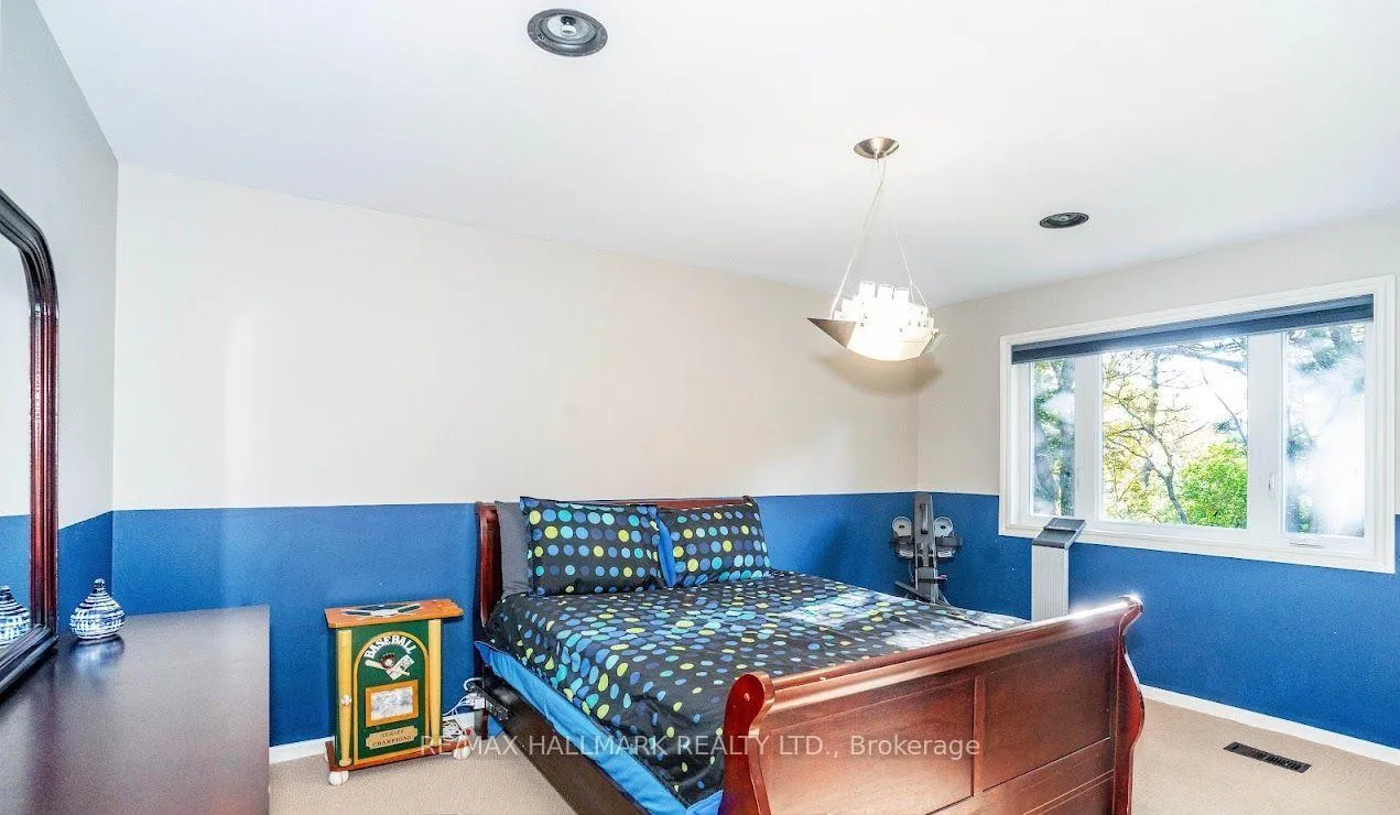 Photo 24 of 126 Babcombe Drive, Markham, Bayview Glen — HOMEH