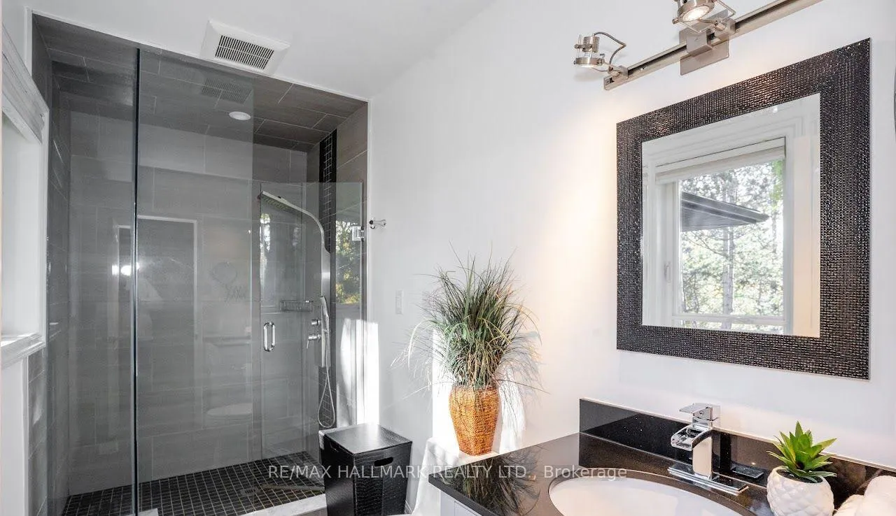 Photo 25 of 126 Babcombe Drive, Markham, Bayview Glen — HOMEH