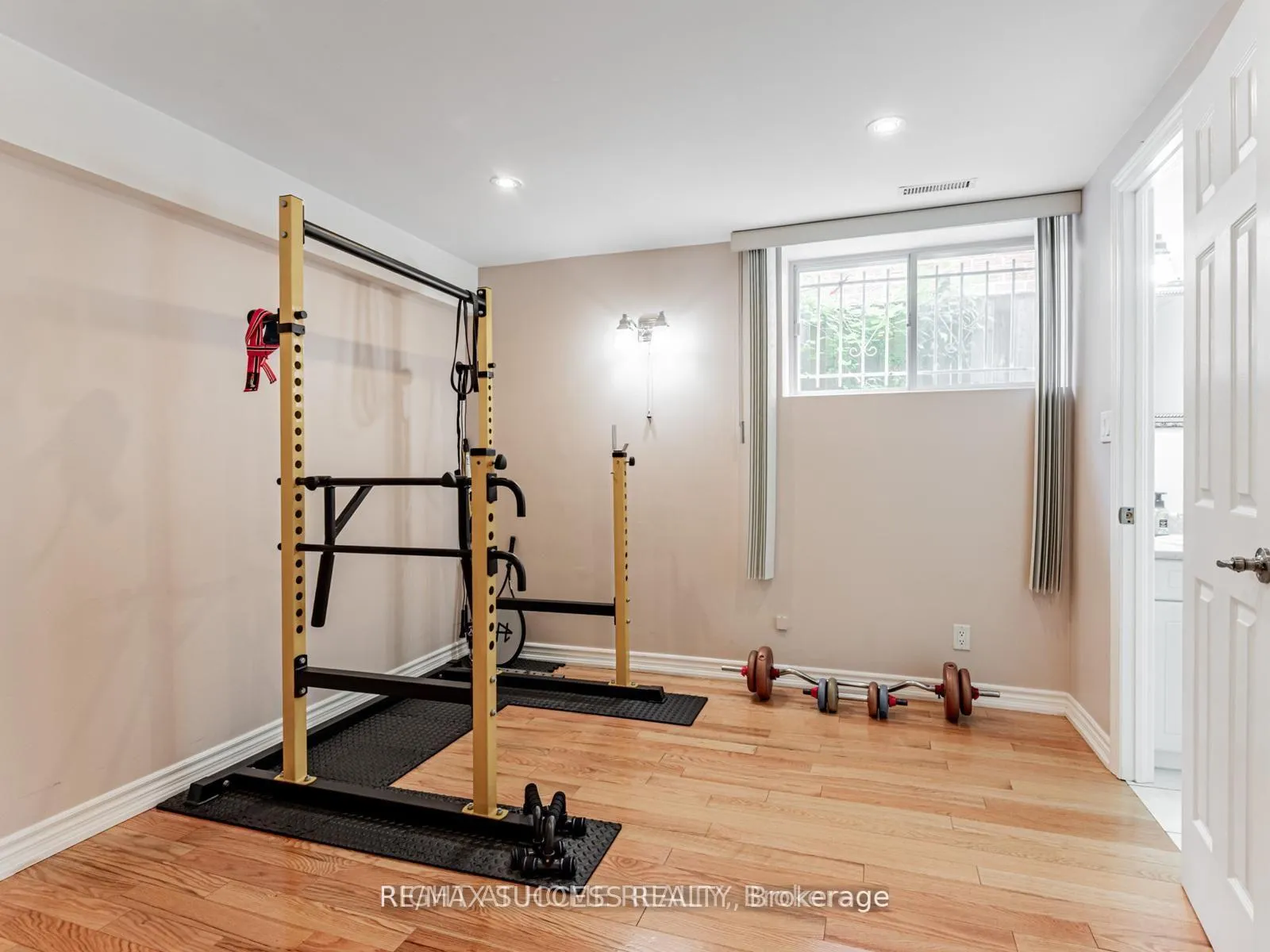 Photo 14 of Unit Lower, 7 Point O'Woods Drive, Vaughan, Glen Shields — HOMEH