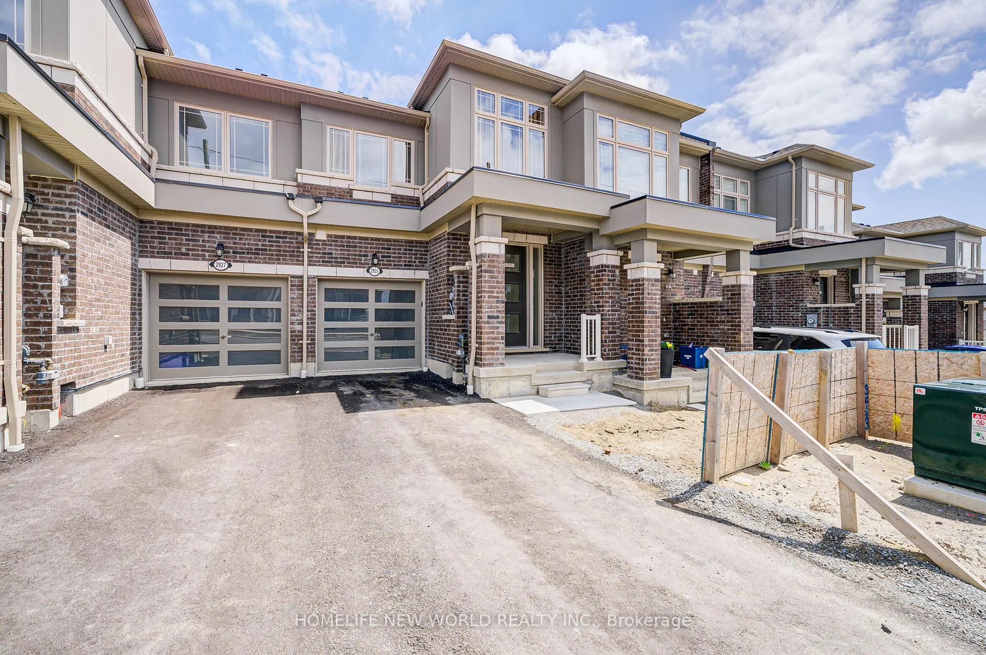 Photo 2 of 2925 Hawkridge Lane, Pickering, Rural Pickering — HOMEH