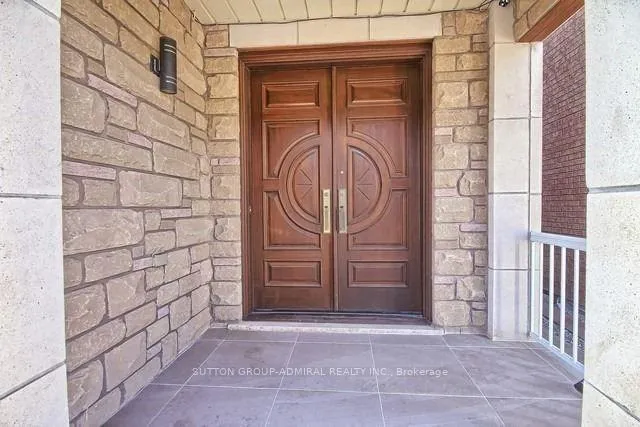 Photo 2 of 70 Vivaldi Drive, Vaughan, Patterson — HOMEH