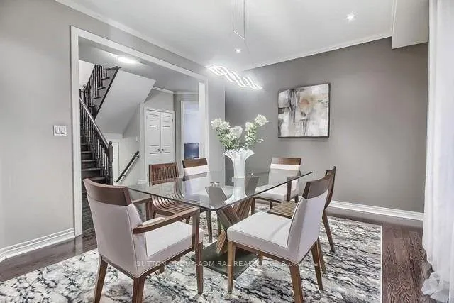 Photo 5 of 70 Vivaldi Drive, Vaughan, Patterson — HOMEH