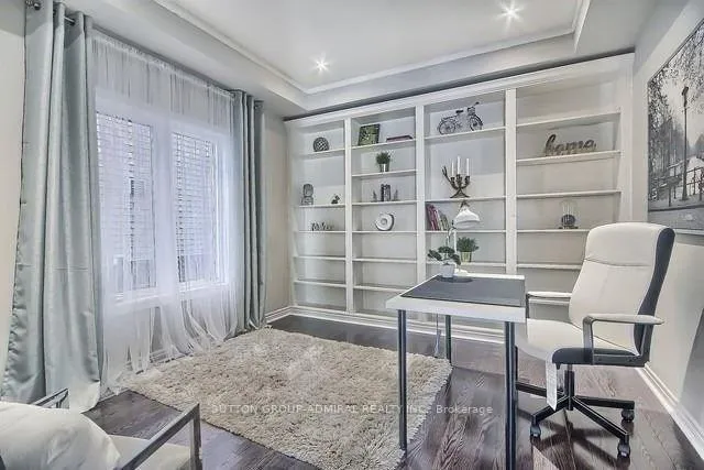 Photo 10 of 70 Vivaldi Drive, Vaughan, Patterson — HOMEH