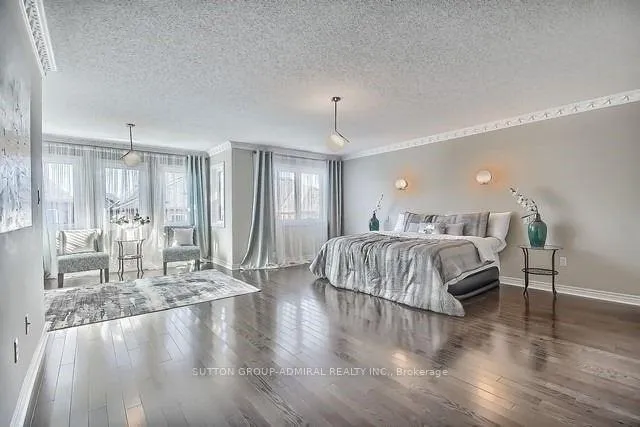 Photo 11 of 70 Vivaldi Drive, Vaughan, Patterson — HOMEH
