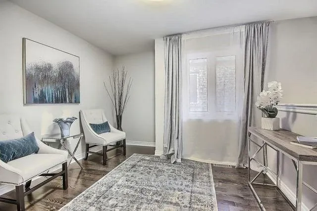 Photo 13 of 70 Vivaldi Drive, Vaughan, Patterson — HOMEH