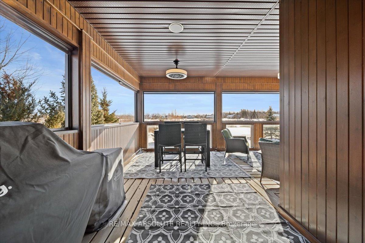 Photo 18 of 245 West Lake Circle, Ottawa, Huntley Ward (South East) — HOMEH