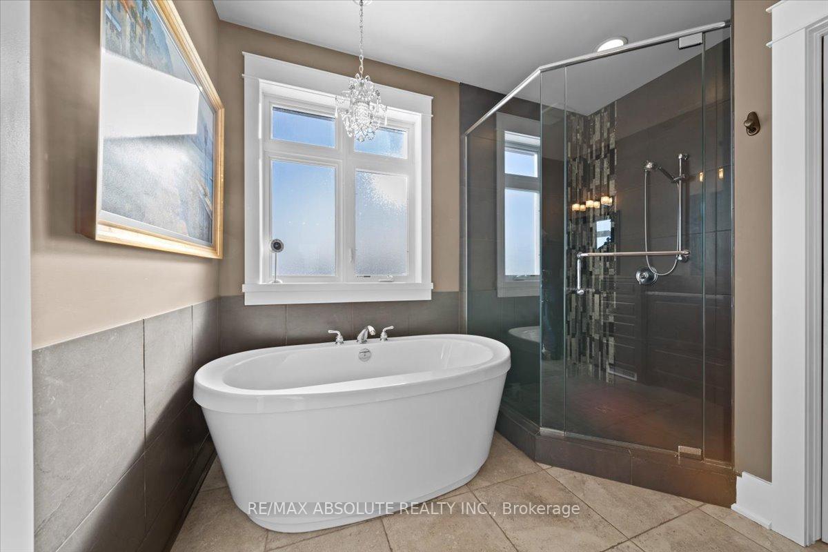 Photo 21 of 245 West Lake Circle, Ottawa, Huntley Ward (South East) — HOMEH