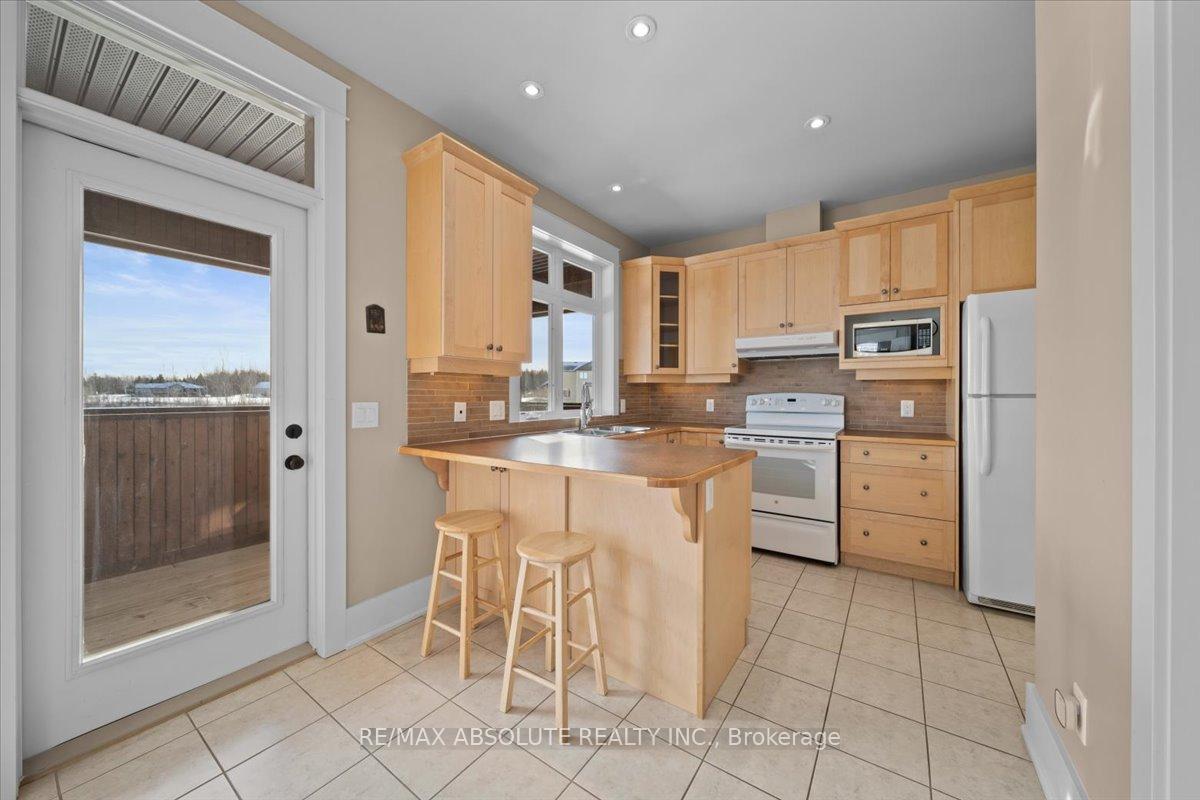 Photo 34 of 245 West Lake Circle, Ottawa, Huntley Ward (South East) — HOMEH