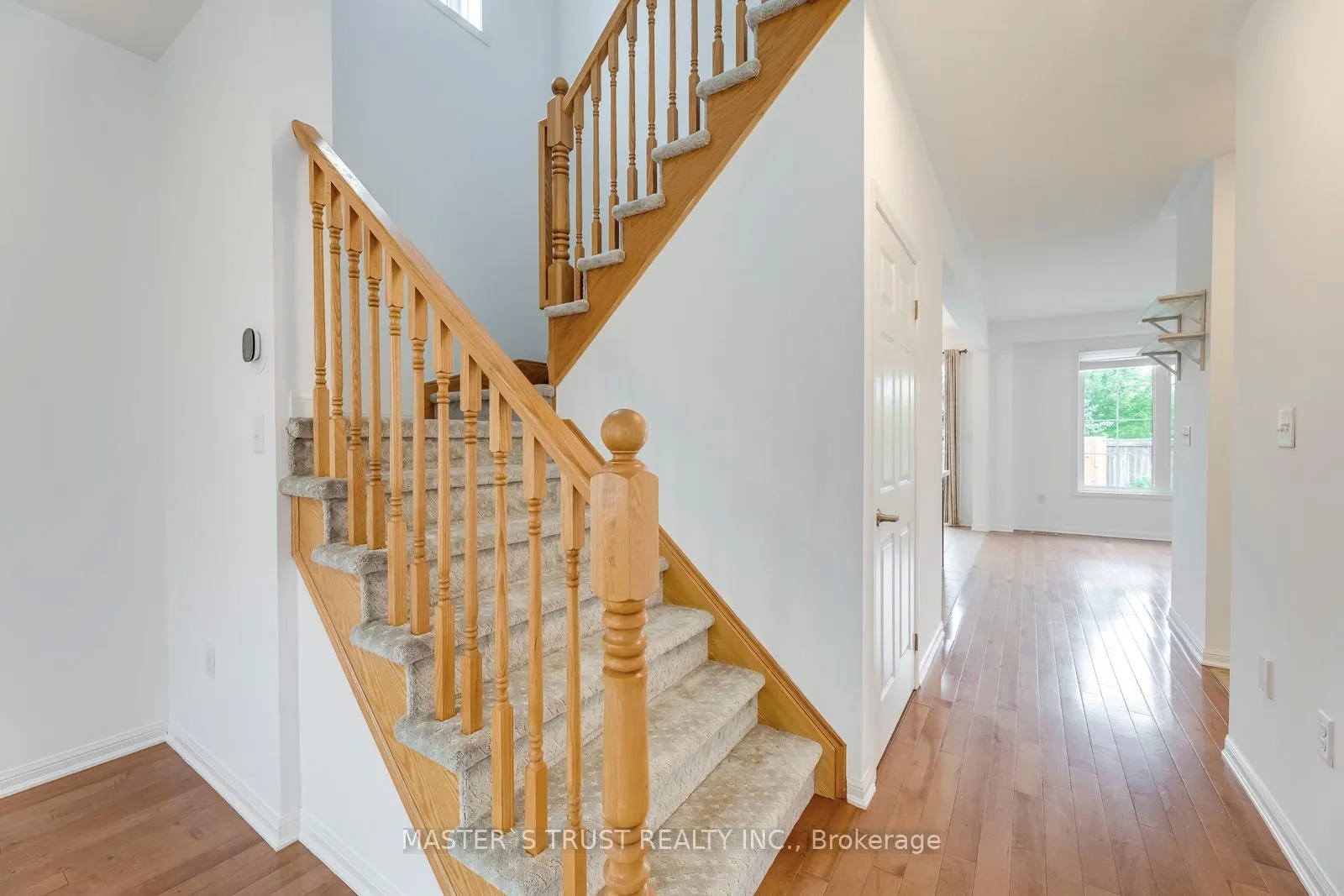 Photo 23 of 104 Emick Drive, Hamilton, Meadowlands — HOMEH