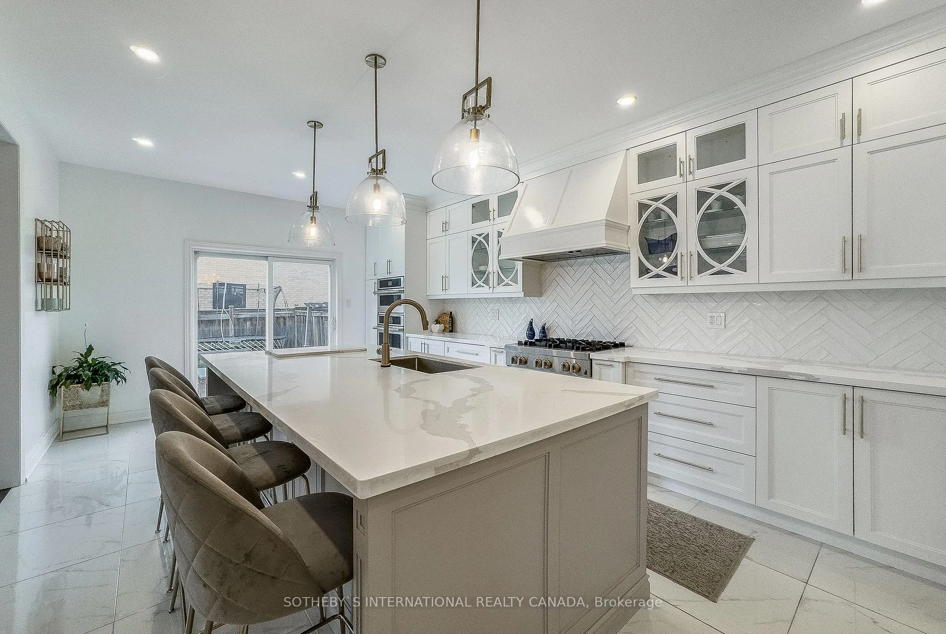 Photo 13 of 18 Harkness Drive, Whitby, Rolling Acres — HOMEH