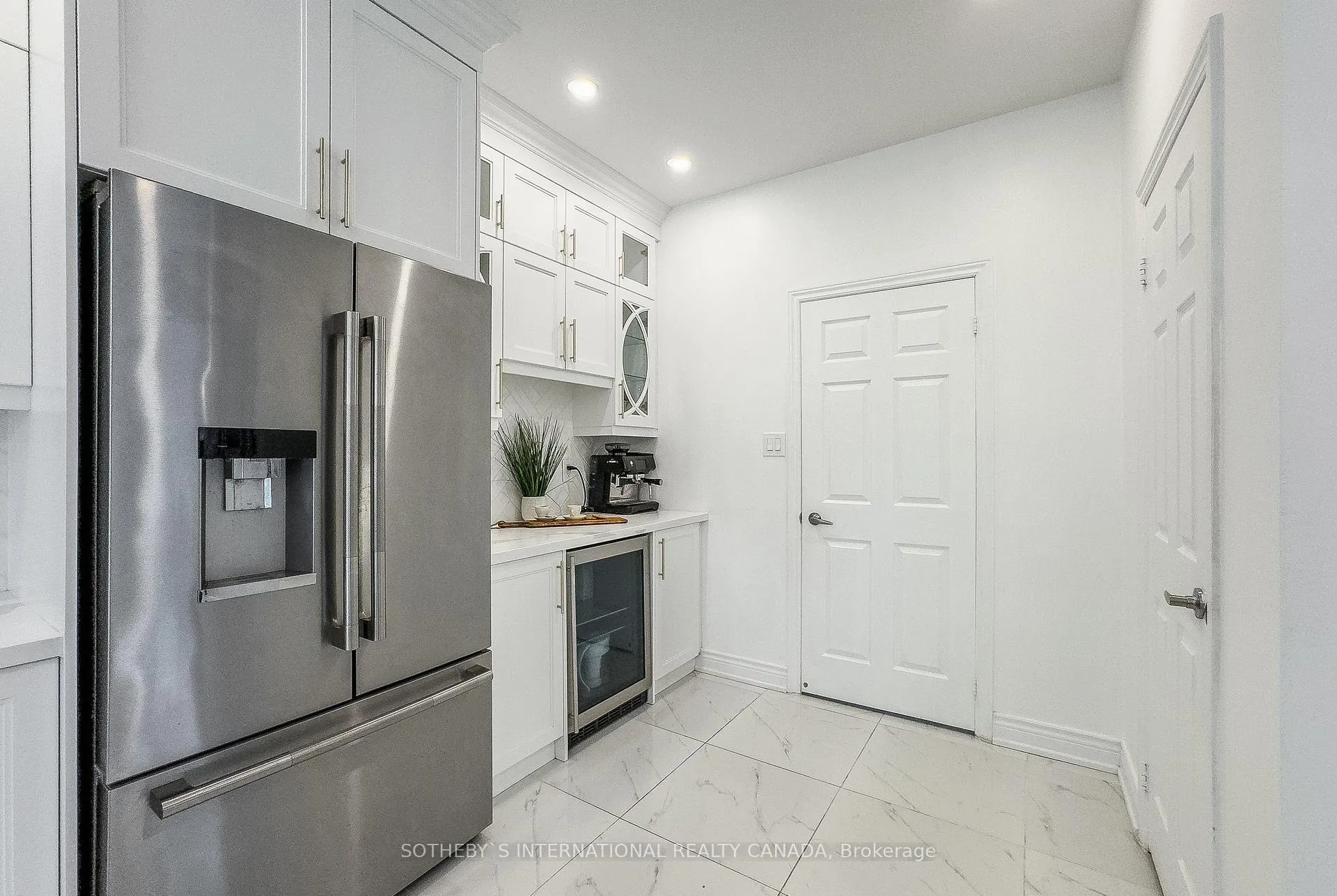 Photo 15 of 18 Harkness Drive, Whitby, Rolling Acres — HOMEH