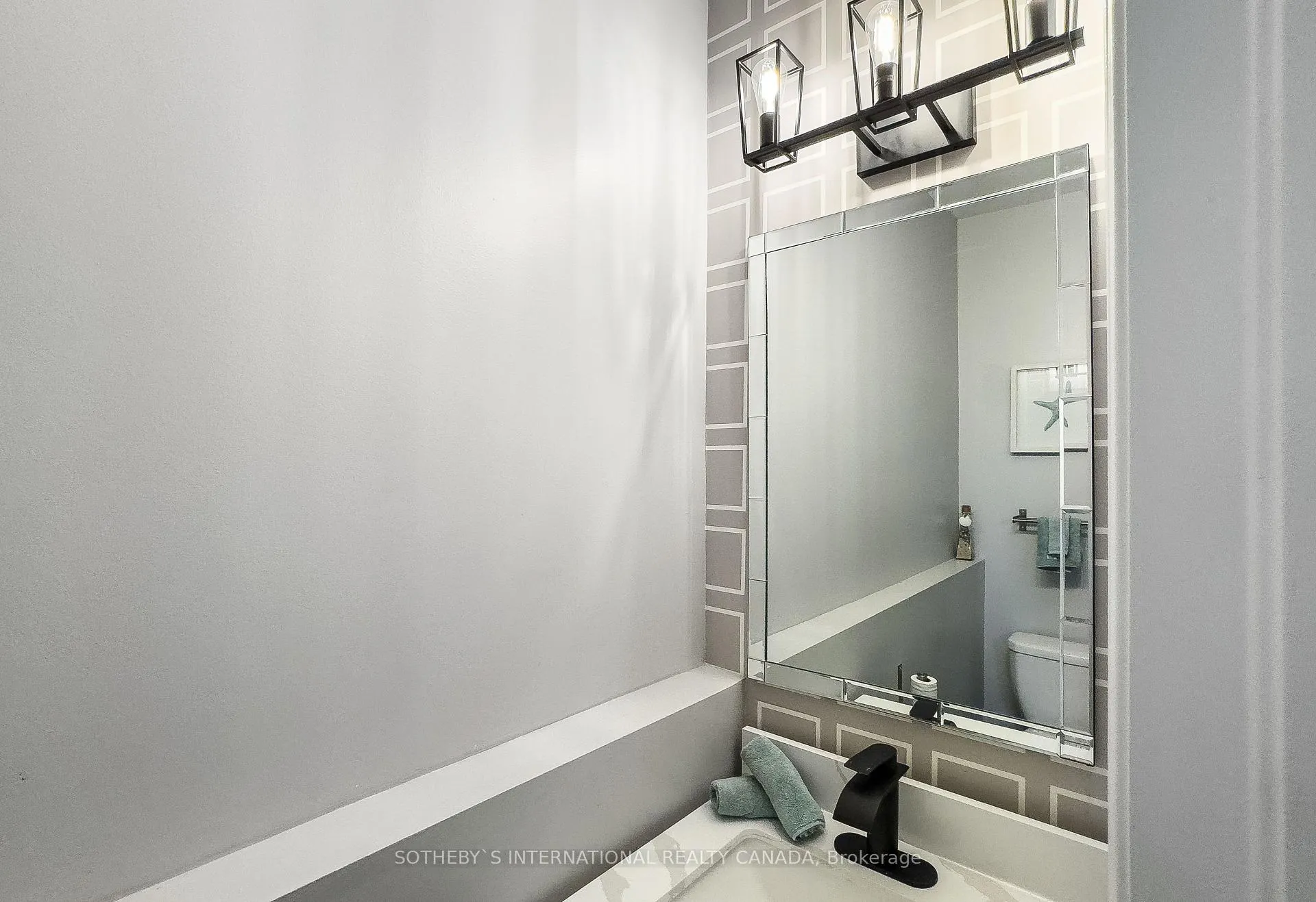 Photo 17 of 18 Harkness Drive, Whitby, Rolling Acres — HOMEH