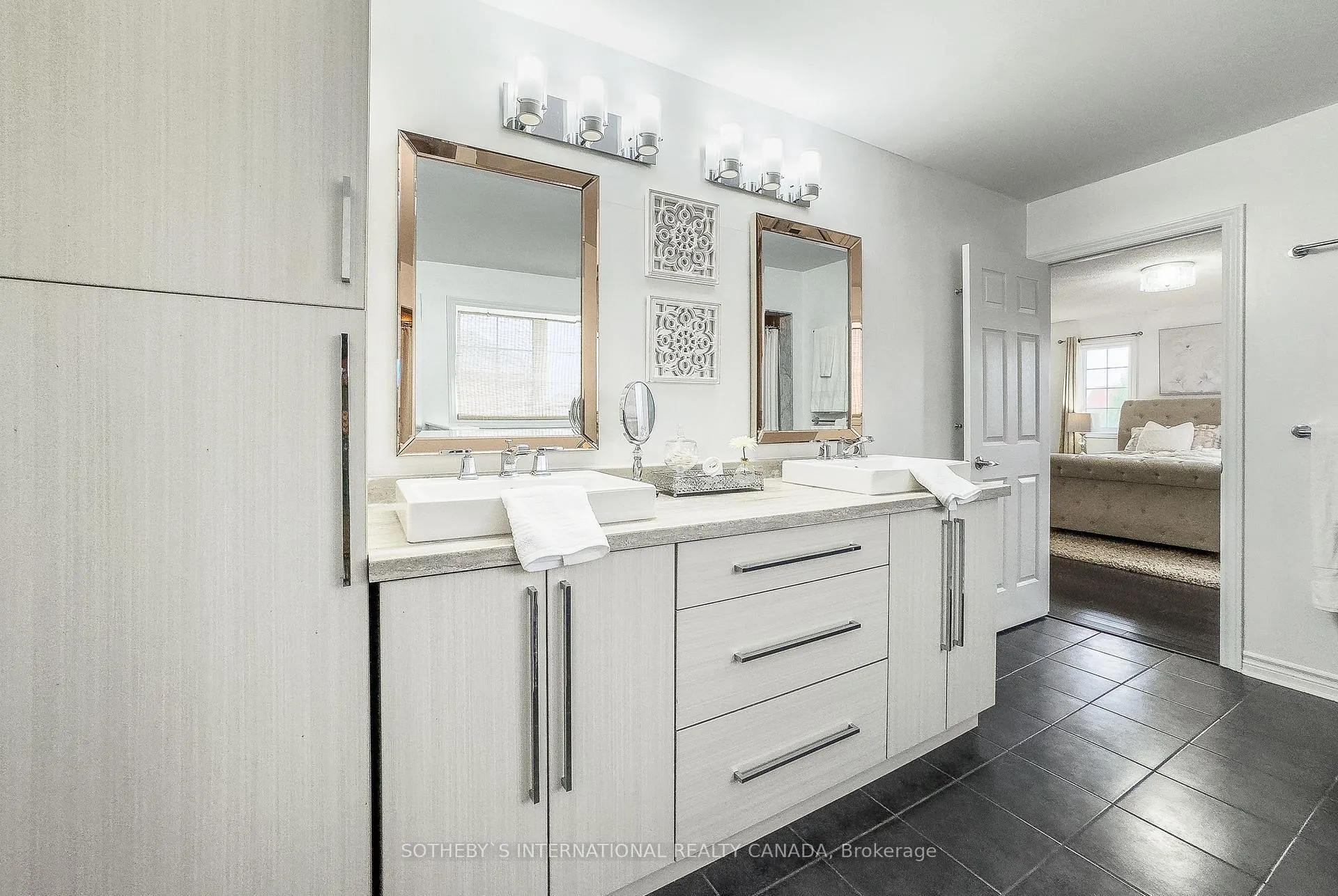 Photo 21 of 18 Harkness Drive, Whitby, Rolling Acres — HOMEH