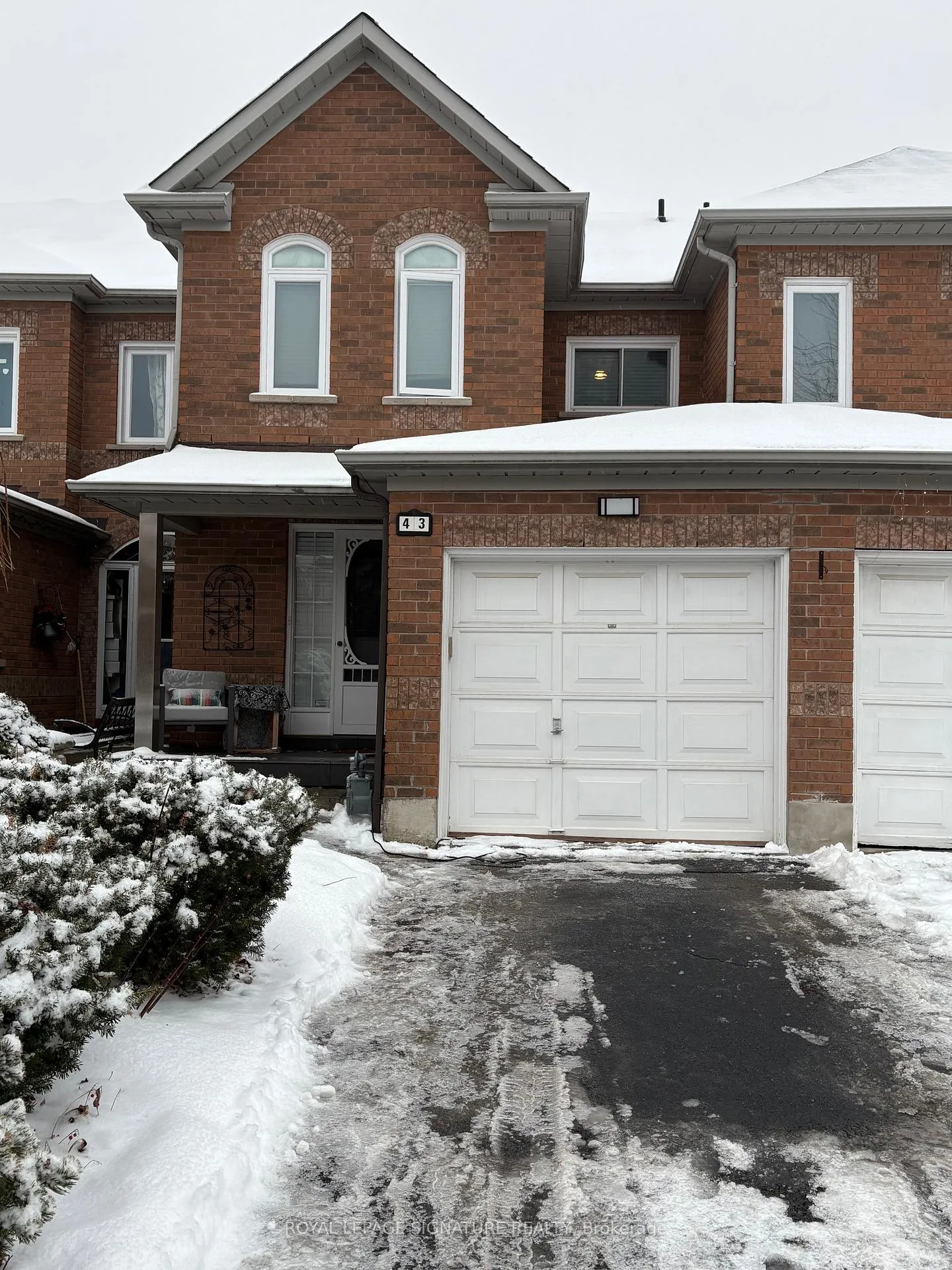 Photo 1 of 43 Parktree Drive, Vaughan, Maple — HOMEH