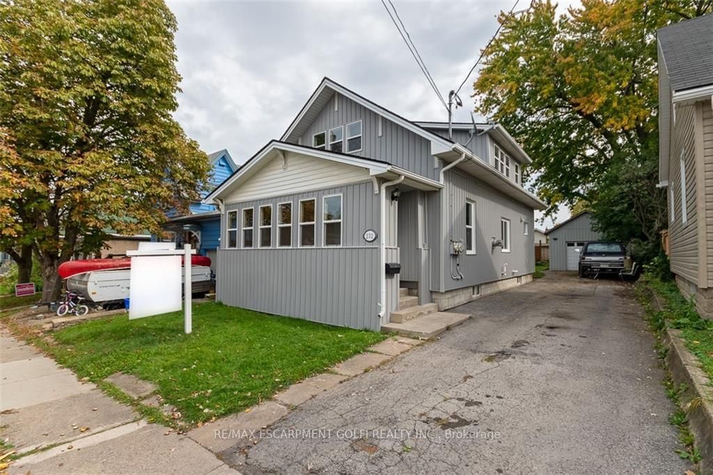 Photo 2 of 232 BEAVER St, Thorold, Allanburg/Thorold South — HOMEH