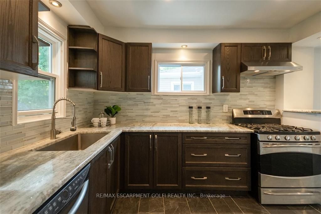 Photo 8 of 232 BEAVER St, Thorold, Allanburg/Thorold South — HOMEH