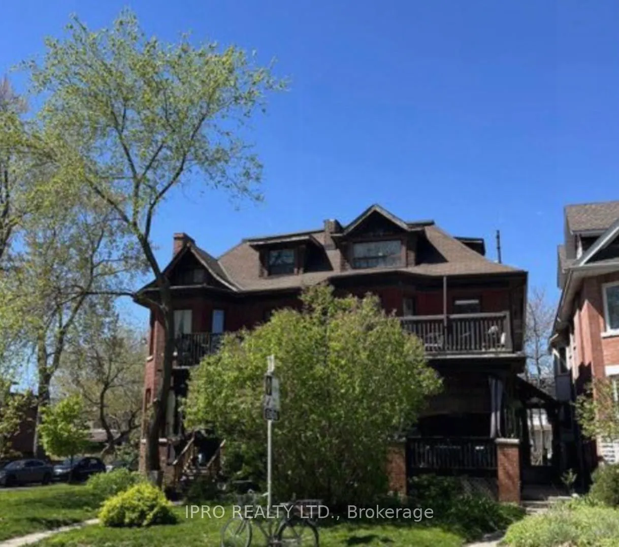 Photo 2 of Unit 2, 526 Palmerston Boulevard, Toronto, Palmerston-Little Italy — HOMEH