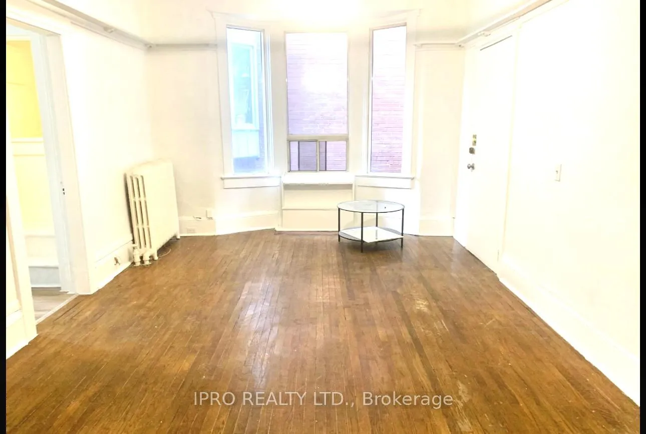 Photo 6 of Unit 2, 526 Palmerston Boulevard, Toronto, Palmerston-Little Italy — HOMEH