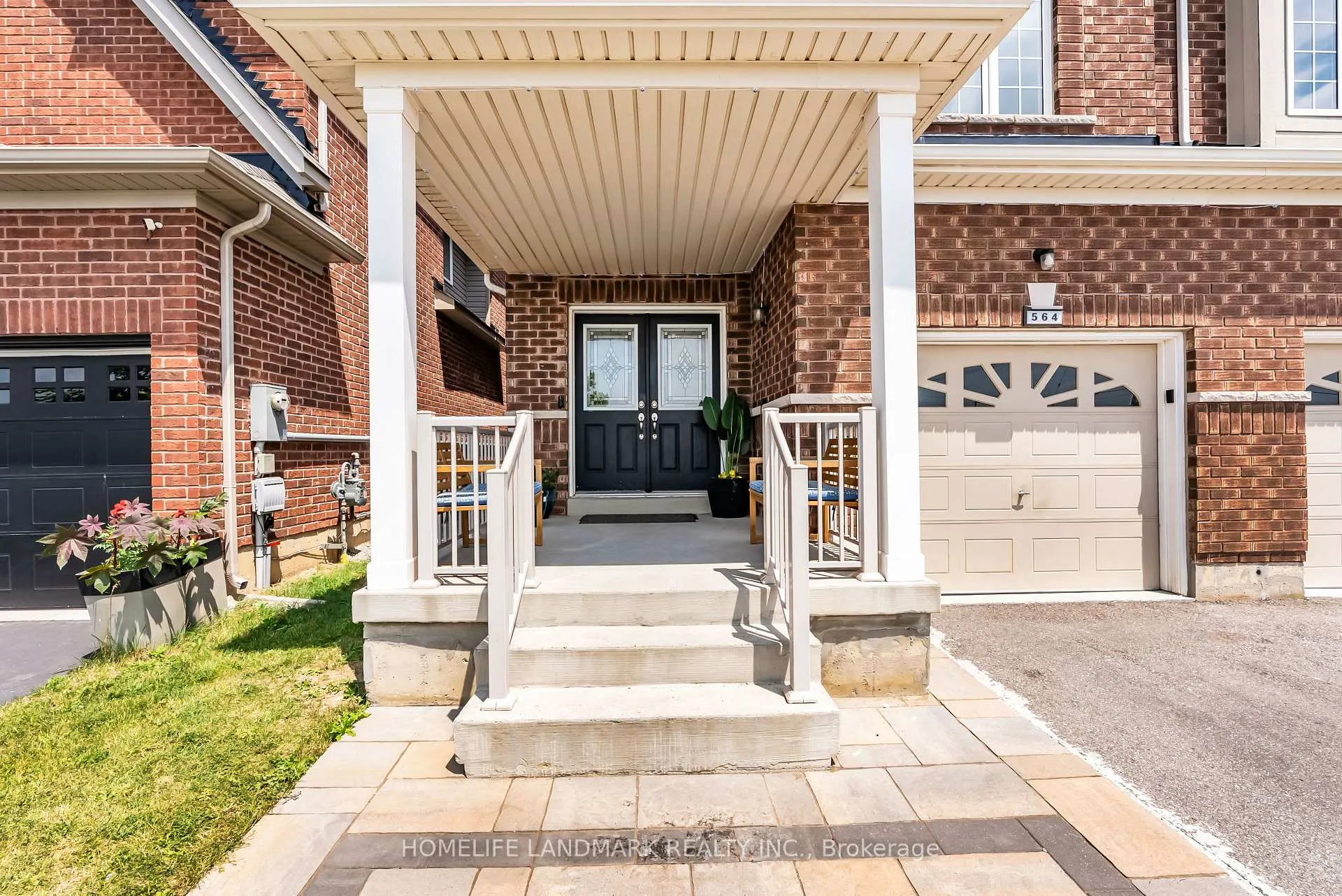 Photo 3 of 564 Bessborough Drive, Milton, Harrison — HOMEH