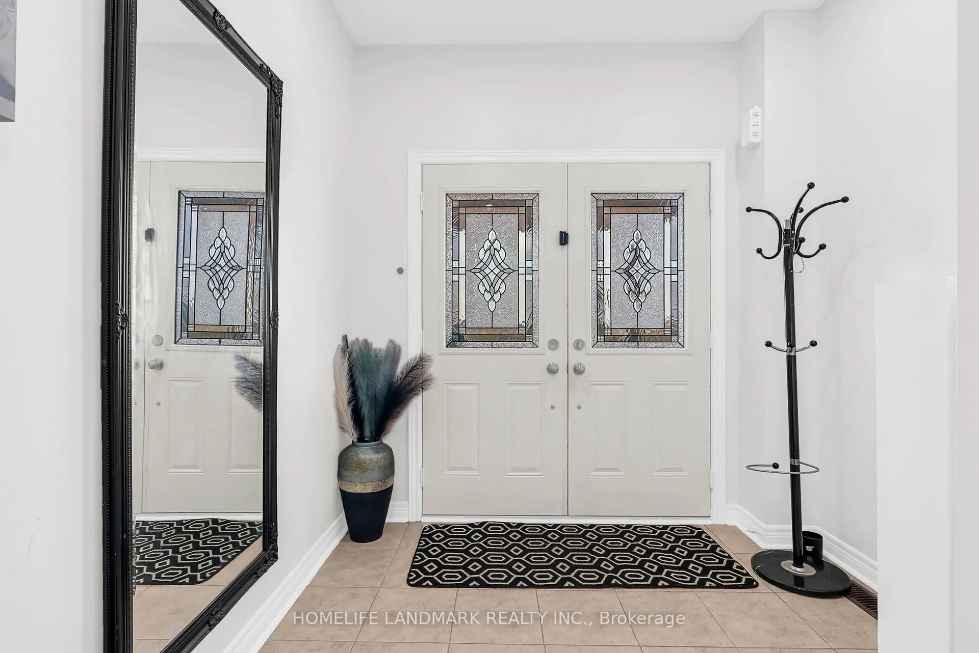 Photo 5 of 564 Bessborough Drive, Milton, Harrison — HOMEH
