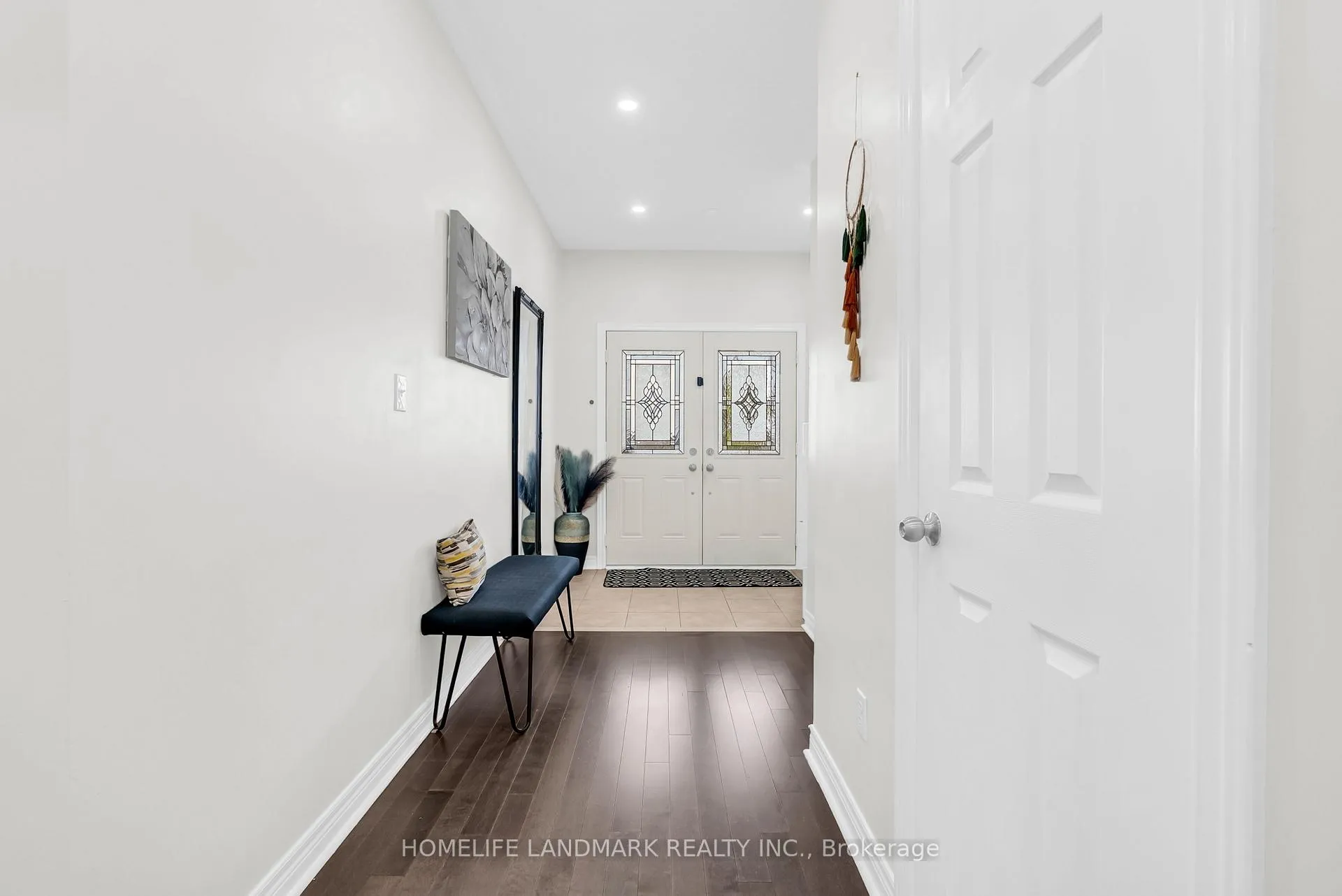 Photo 7 of 564 Bessborough Drive, Milton, Harrison — HOMEH