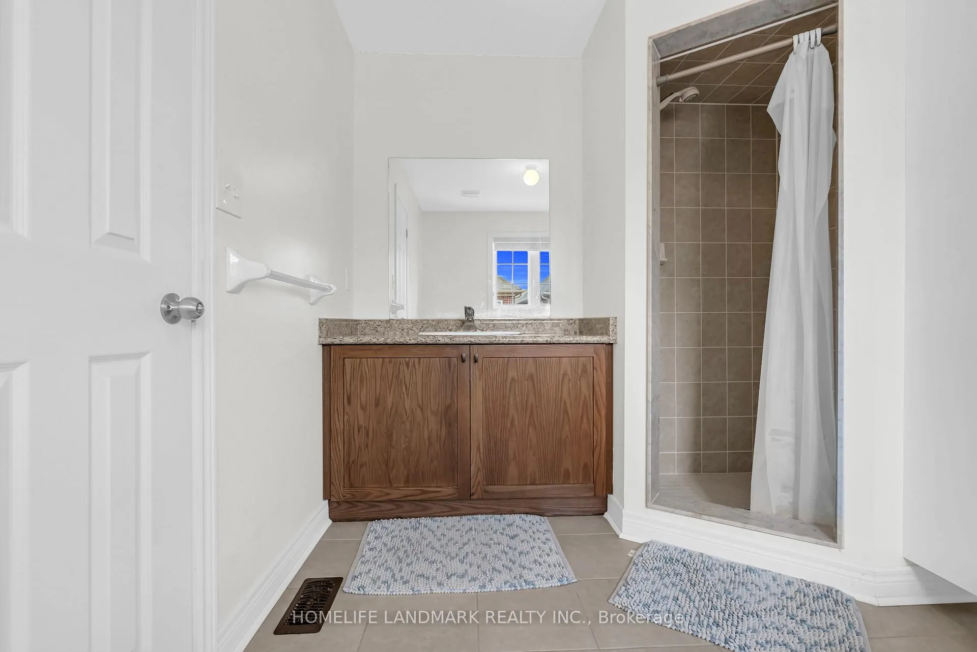 Photo 30 of 564 Bessborough Drive, Milton, Harrison — HOMEH